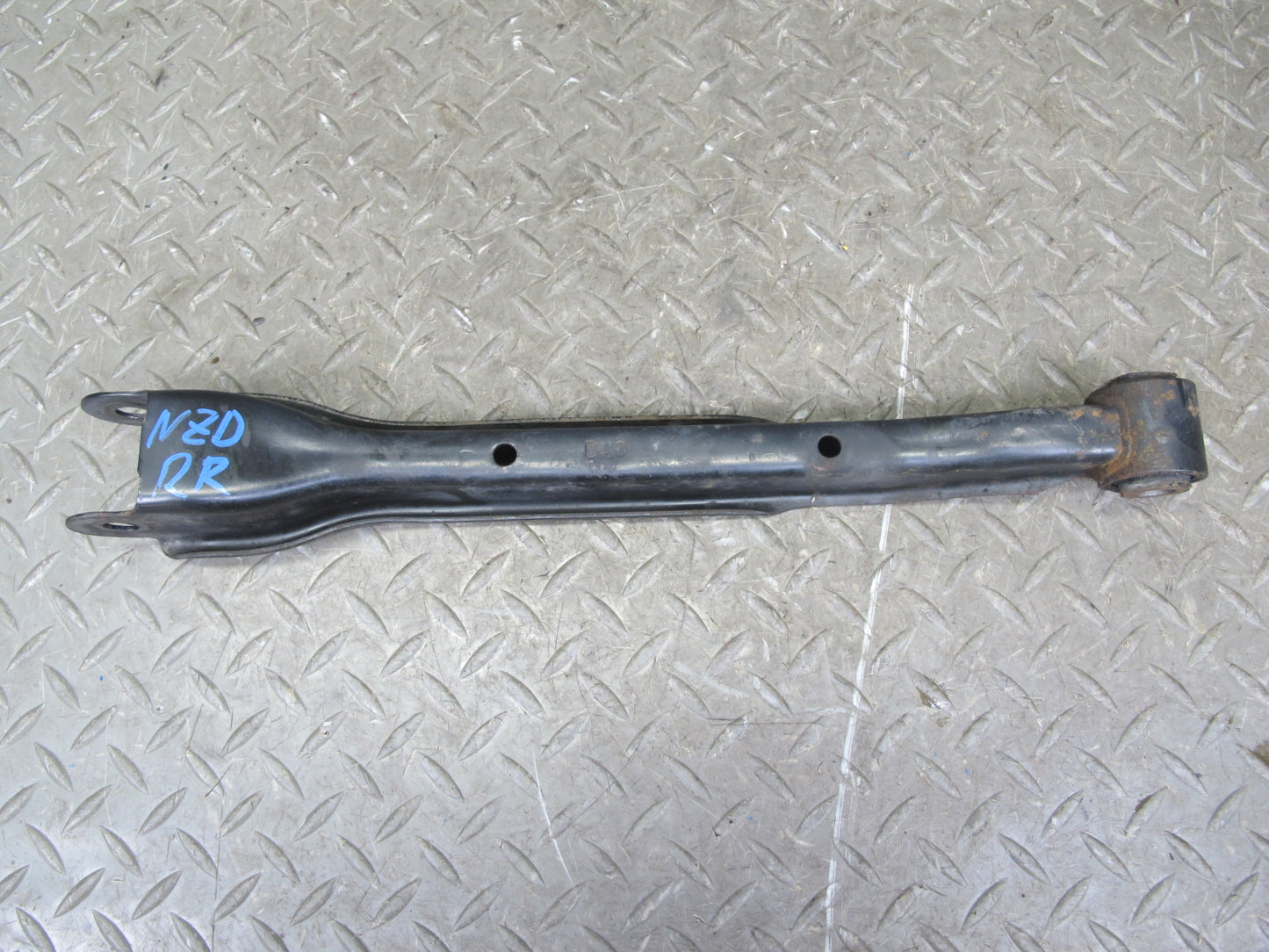 90-96 Nissan Z32 300ZX NA Rear Right Suspension Lower Lateral Control Arm OEM