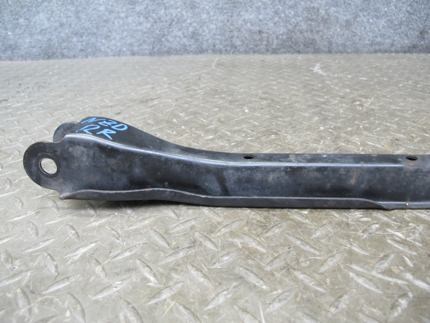 90-96 Nissan Z32 300ZX NA Rear Right Suspension Lower Lateral Control Arm OEM
