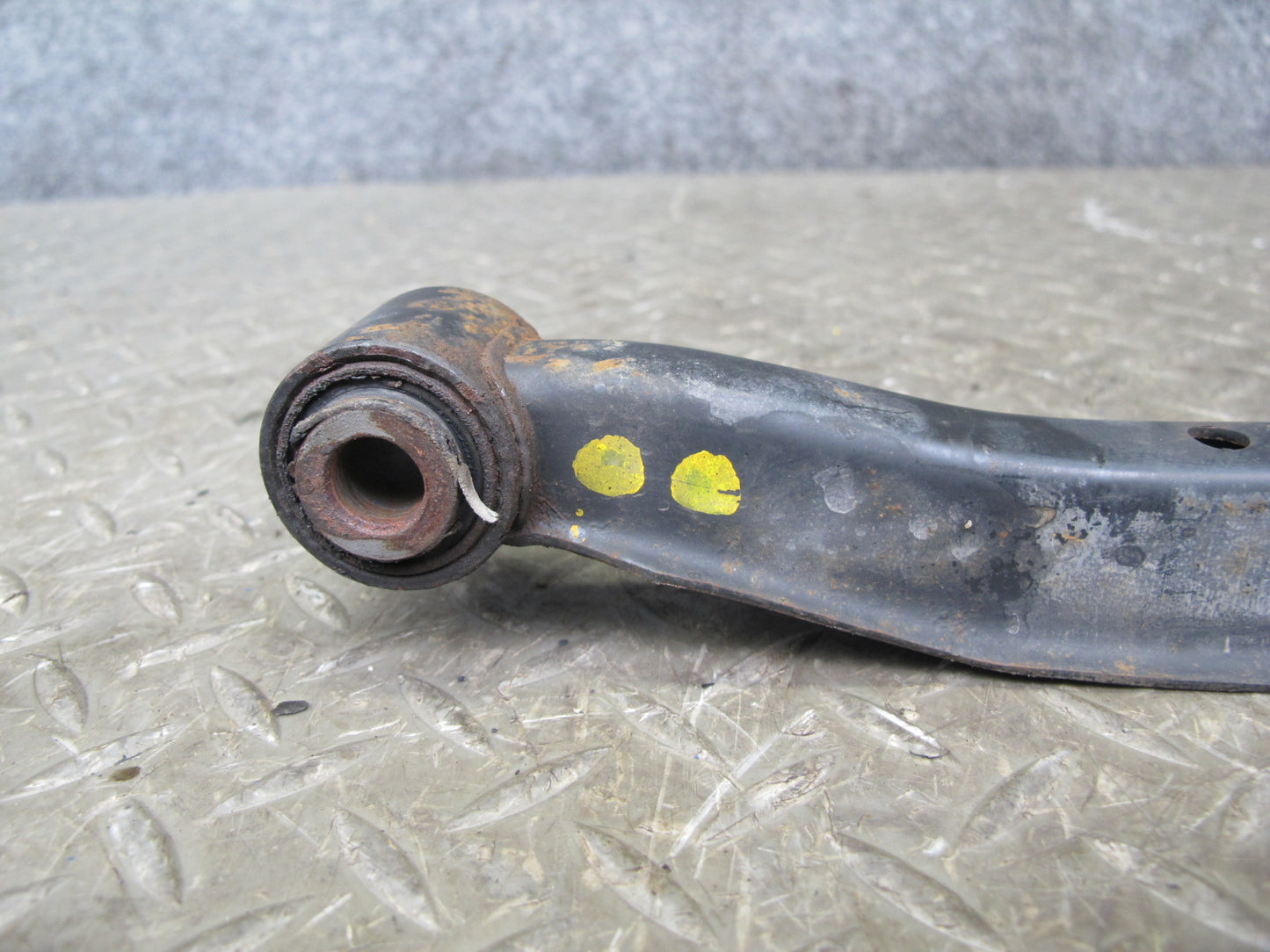 90-96 Nissan Z32 300ZX NA Rear Right Suspension Lower Lateral Control Arm OEM