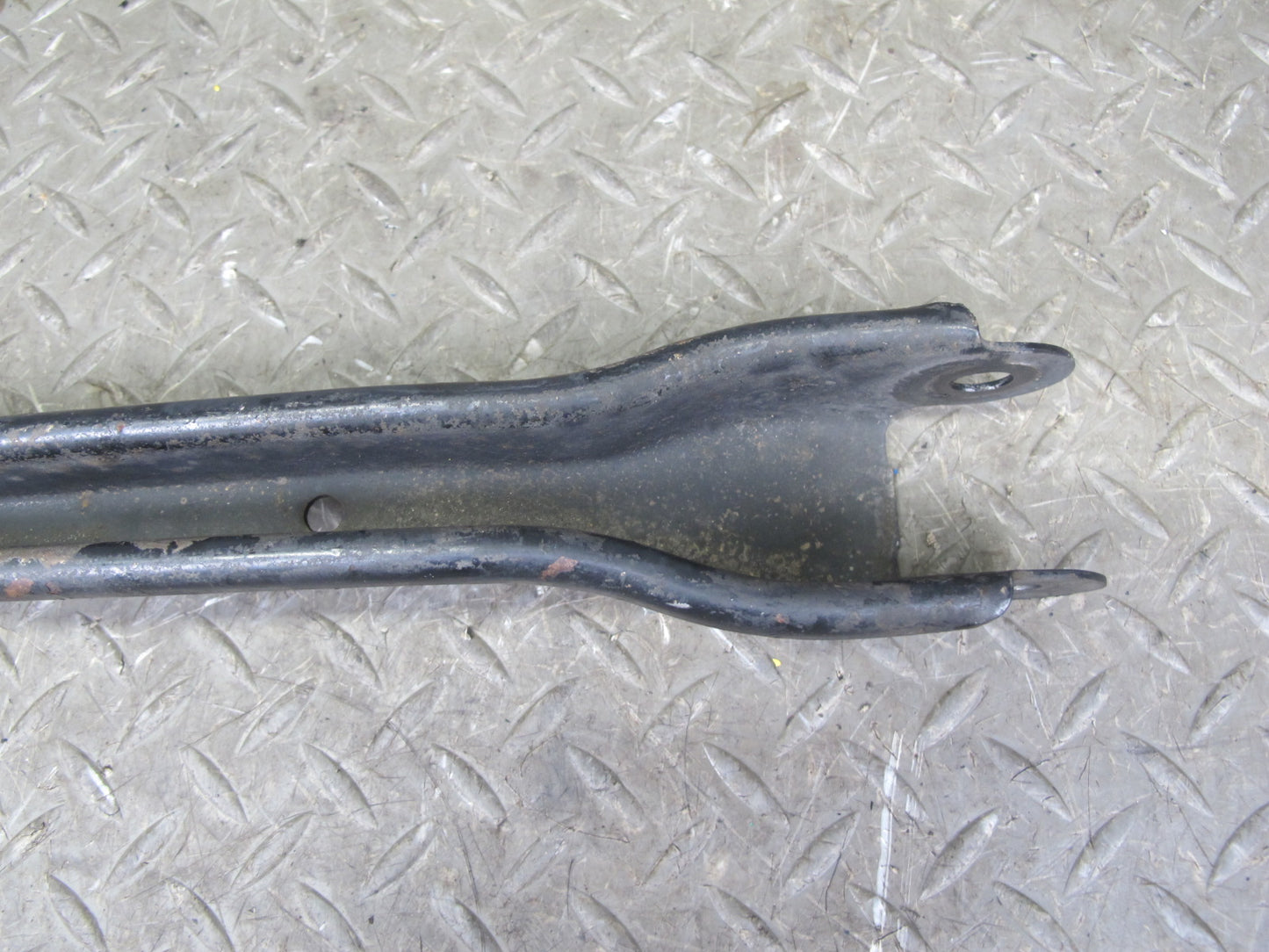 90-96 Nissan Z32 300ZX NA Rear Right Suspension Lower Lateral Control Arm OEM
