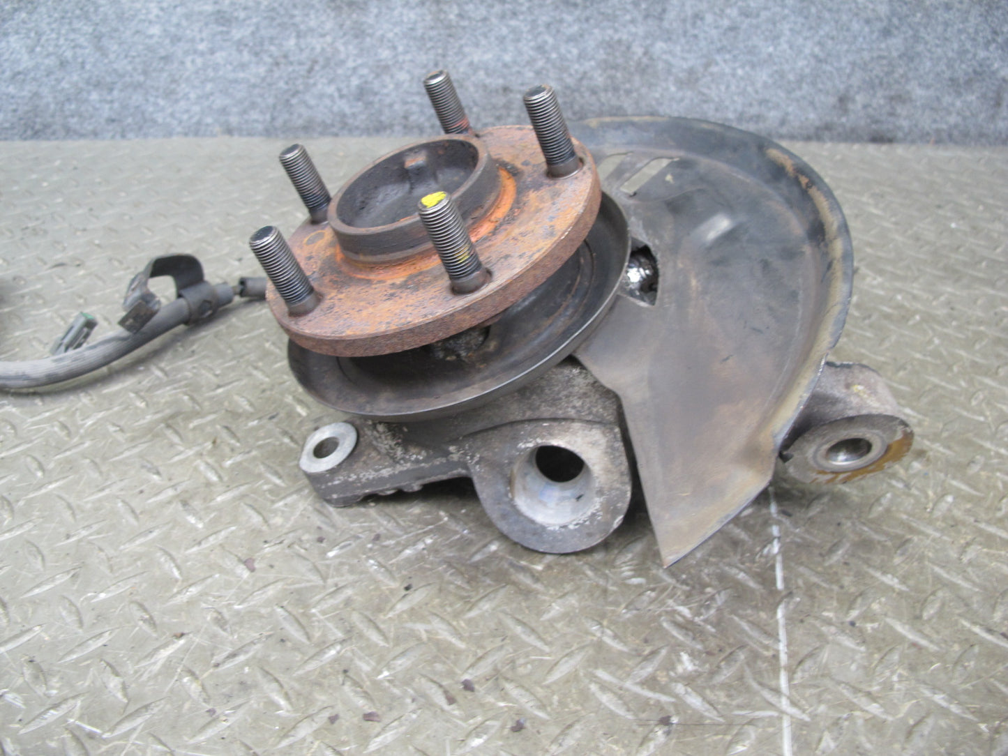 92-96 Nissan Z32 300ZX NA Front Left Spindle Knuckle Wheel Hub Bearing OEM