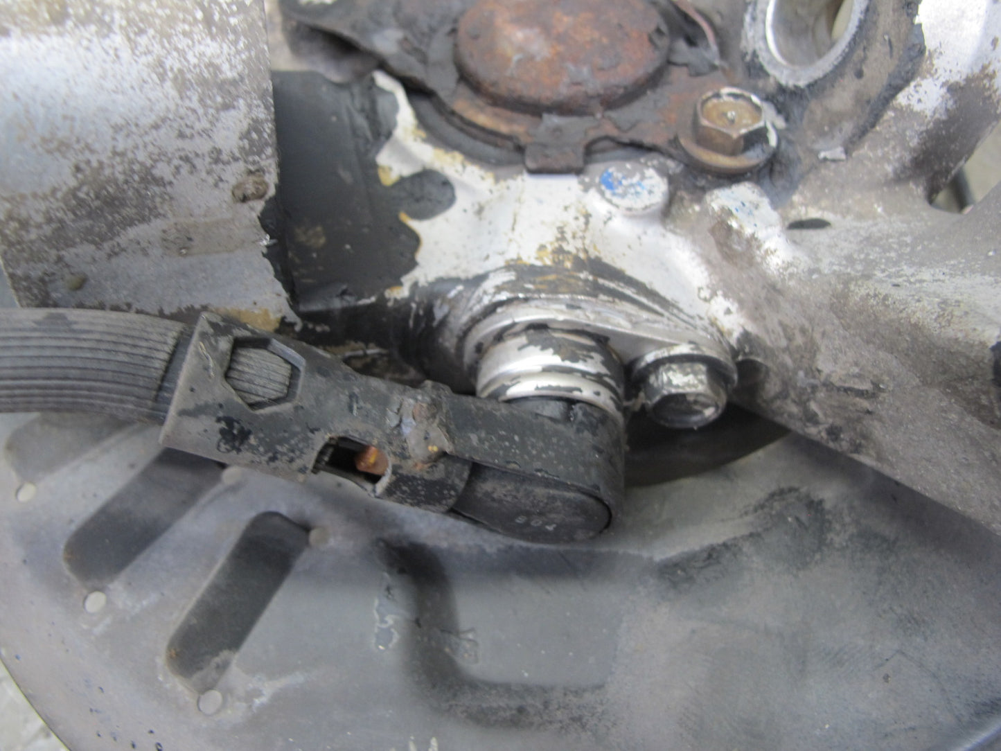 92-96 Nissan Z32 300ZX NA Front Left Spindle Knuckle Wheel Hub Bearing OEM