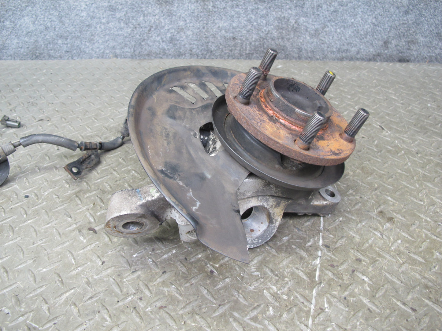 92-96 Nissan Z32 300ZX NA Front Right Spindle Knuckle Wheel Hub Bearing OEM