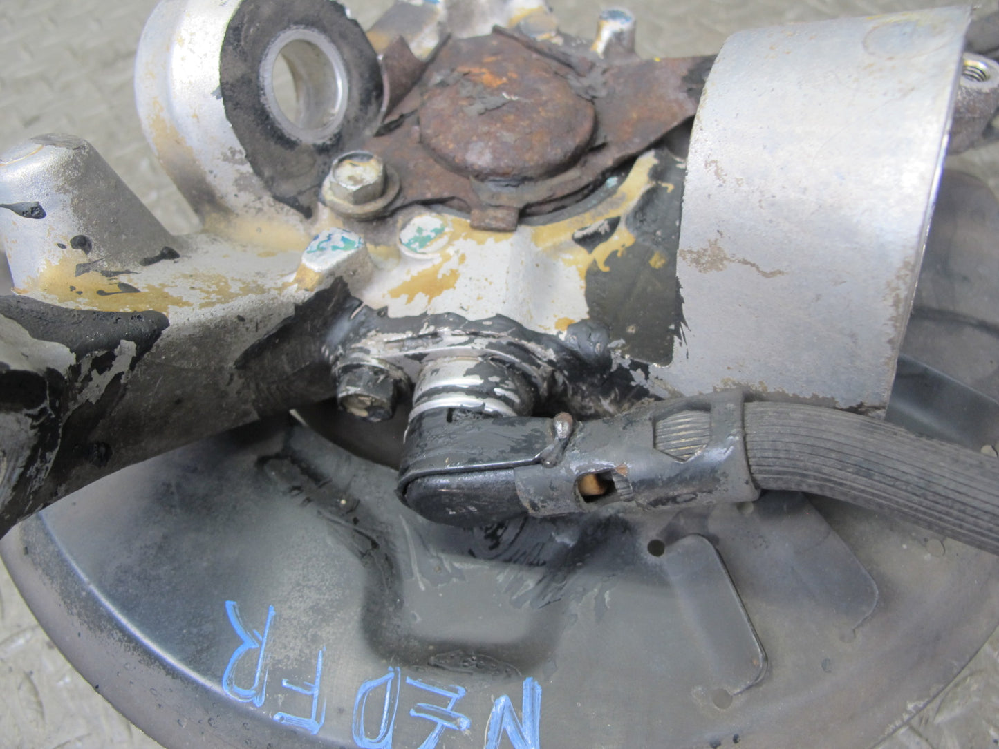 92-96 Nissan Z32 300ZX NA Front Right Spindle Knuckle Wheel Hub Bearing OEM
