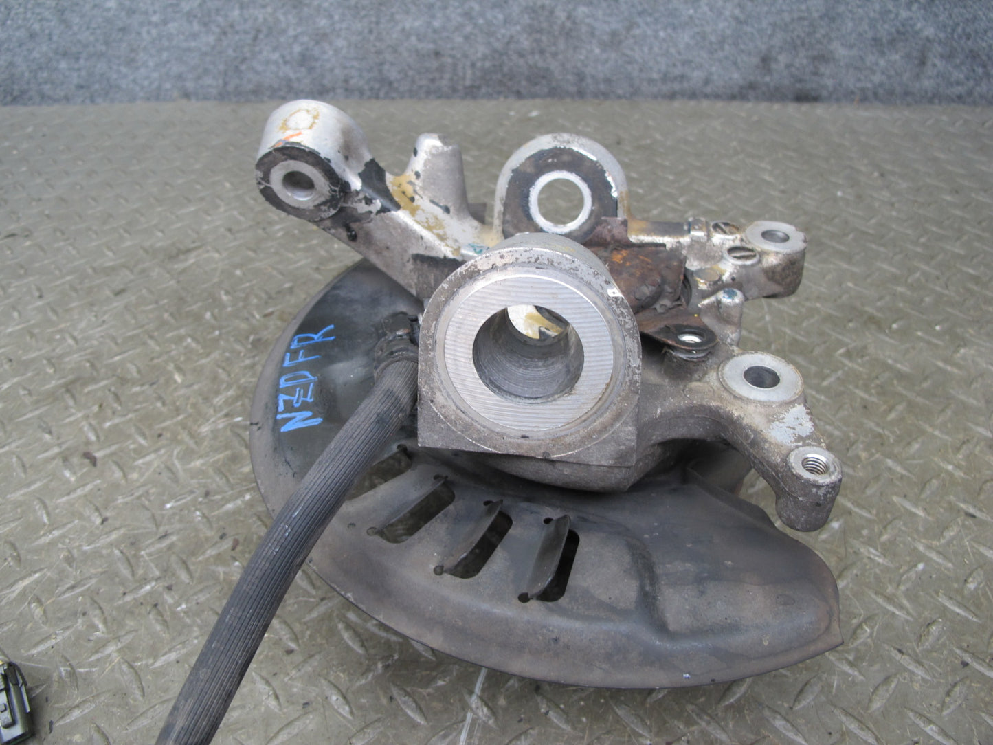 92-96 Nissan Z32 300ZX NA Front Right Spindle Knuckle Wheel Hub Bearing OEM