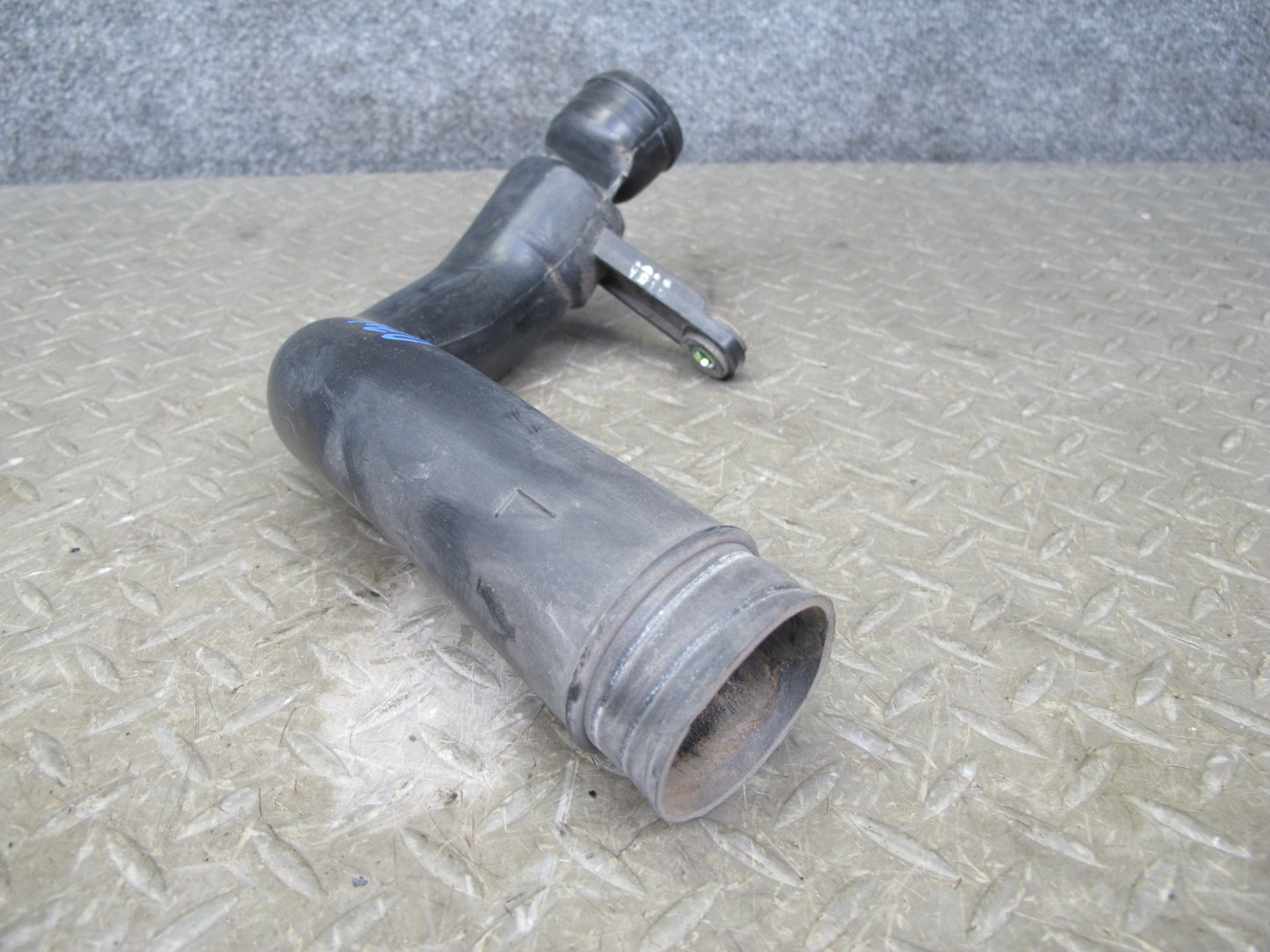 90-96 Nissan Z32 300ZX NA Left & Right Air Intake Resonator Duct Pipe Set OEM