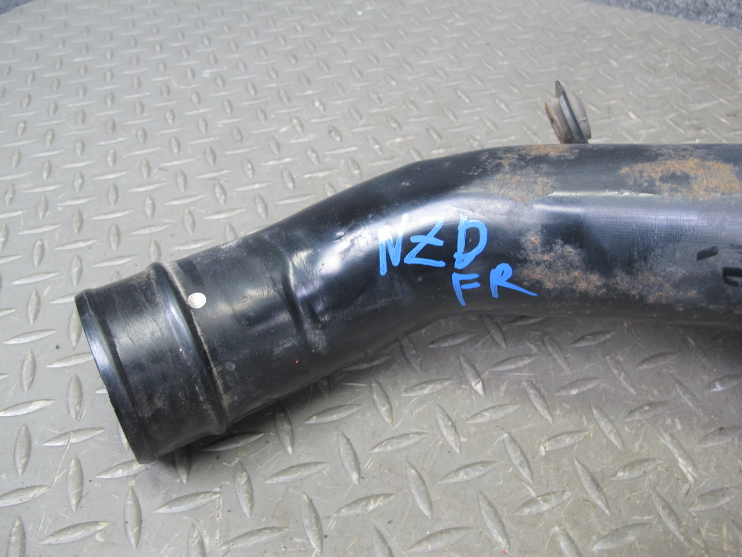 90-96 Nissan Z32 300ZX NA M/T Front Left & Right Air Intake Duct Hose Pipe OEM