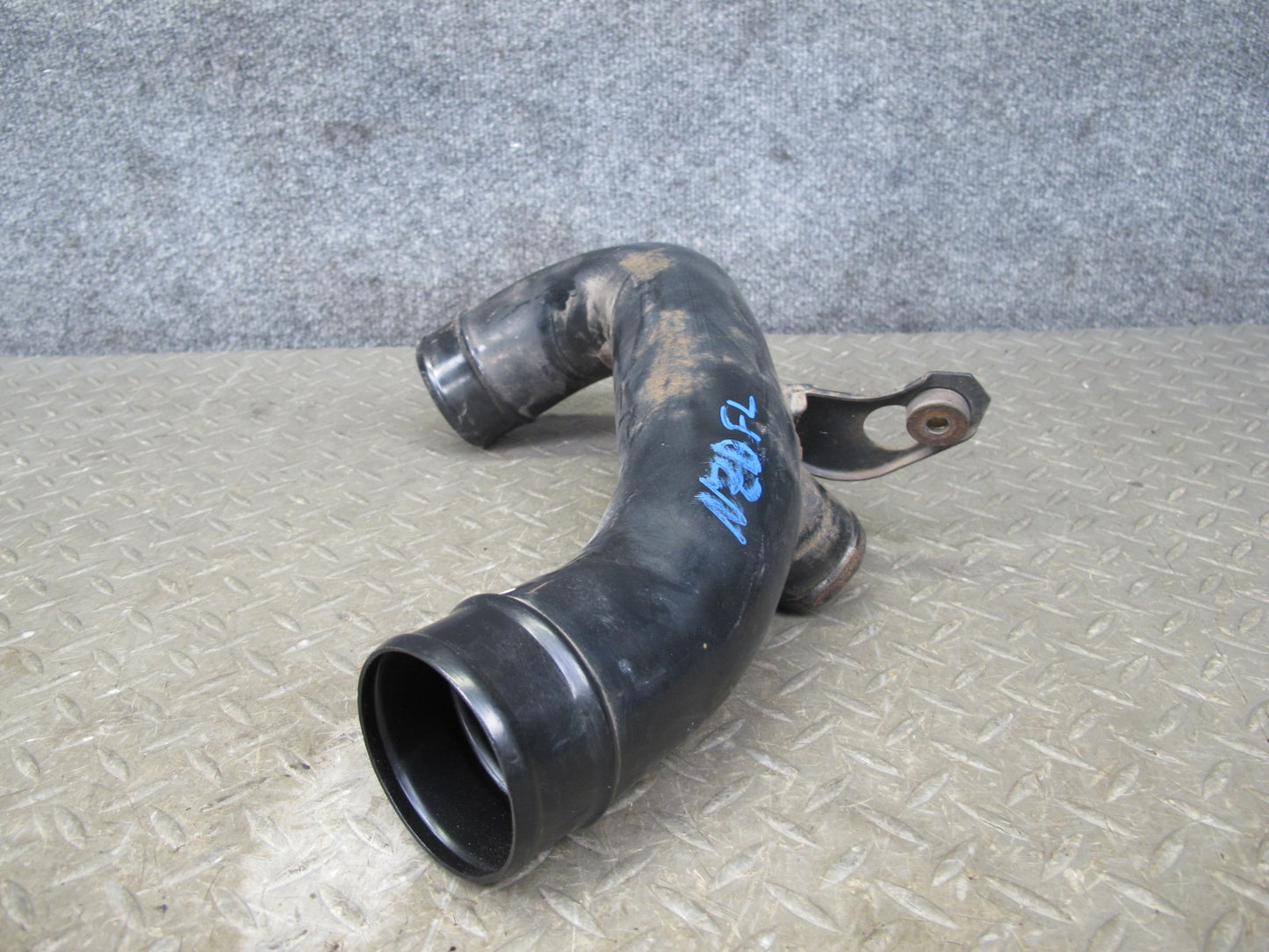 90-96 Nissan Z32 300ZX NA M/T Front Left & Right Air Intake Duct Hose Pipe OEM