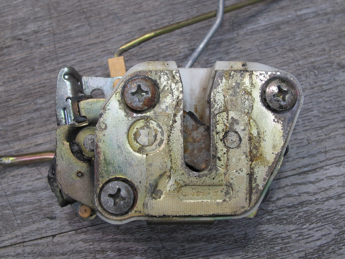88-91 Mazda RX7 Convertible Right Door Lock Latch Actuator OEM
