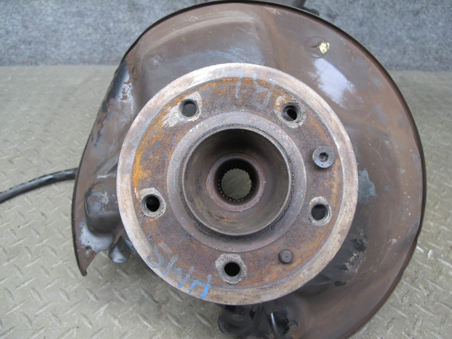 86-91 Mercedes C126 Rear Left Spindle Knuckle Wheel Hub Bearing OEM