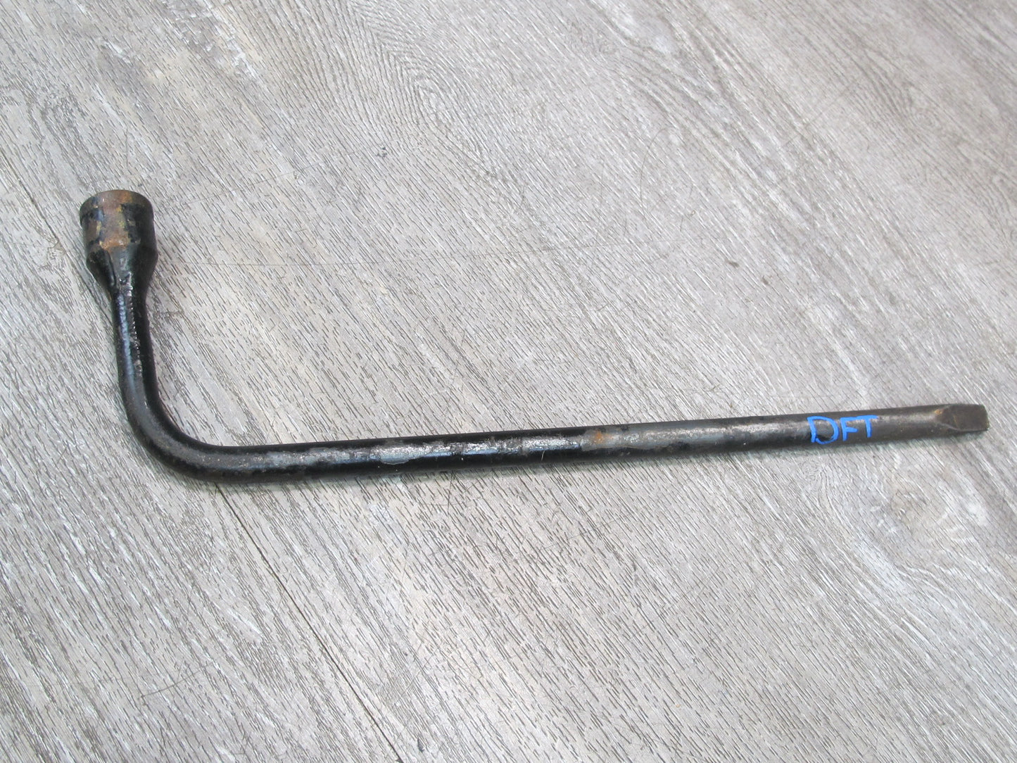 02-05 Ford Thunderbird Emergency Spare Tire Lift Jack Tool w Wrench OEM