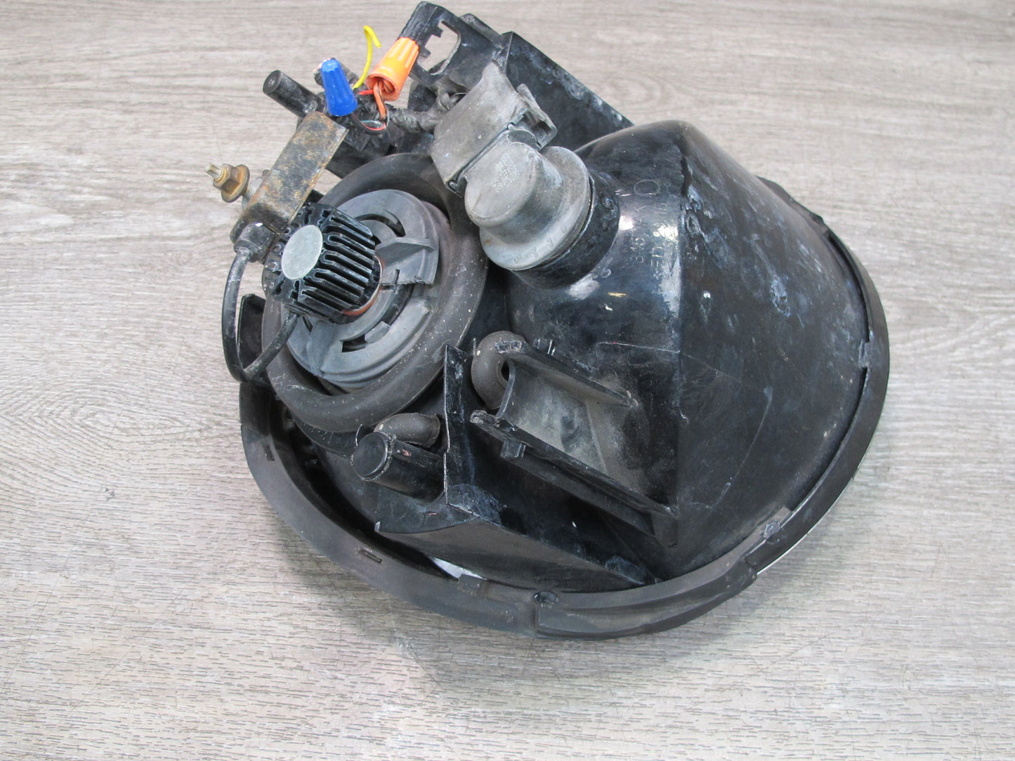 02-05 Ford Thunderbird Front Left Halogen Headalight Lamp OEM