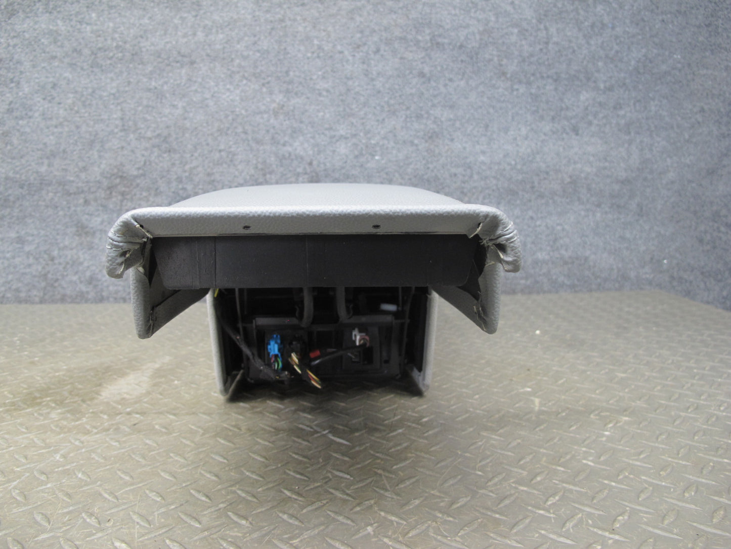 03-06 Mercedes R230 Sl-class Center Console Armrest Compartment Storage OEM