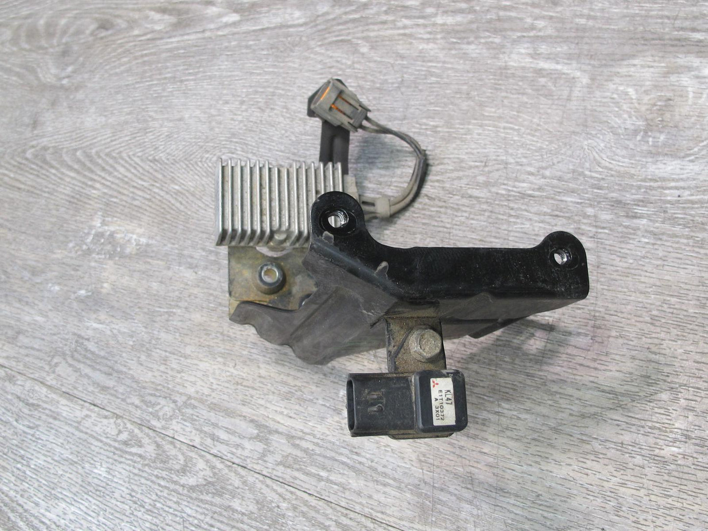 04-08 Mazda RX8 Blower Motor Fan Resistor W/ Bracket Denso 056777-0770