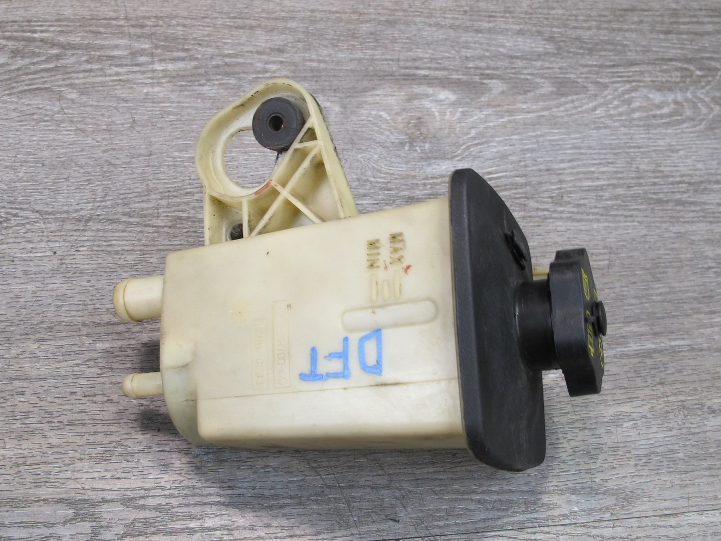 02-05 Ford Thunderbird Engine Coolant Expansion Overflow Reservoir Tank OEM