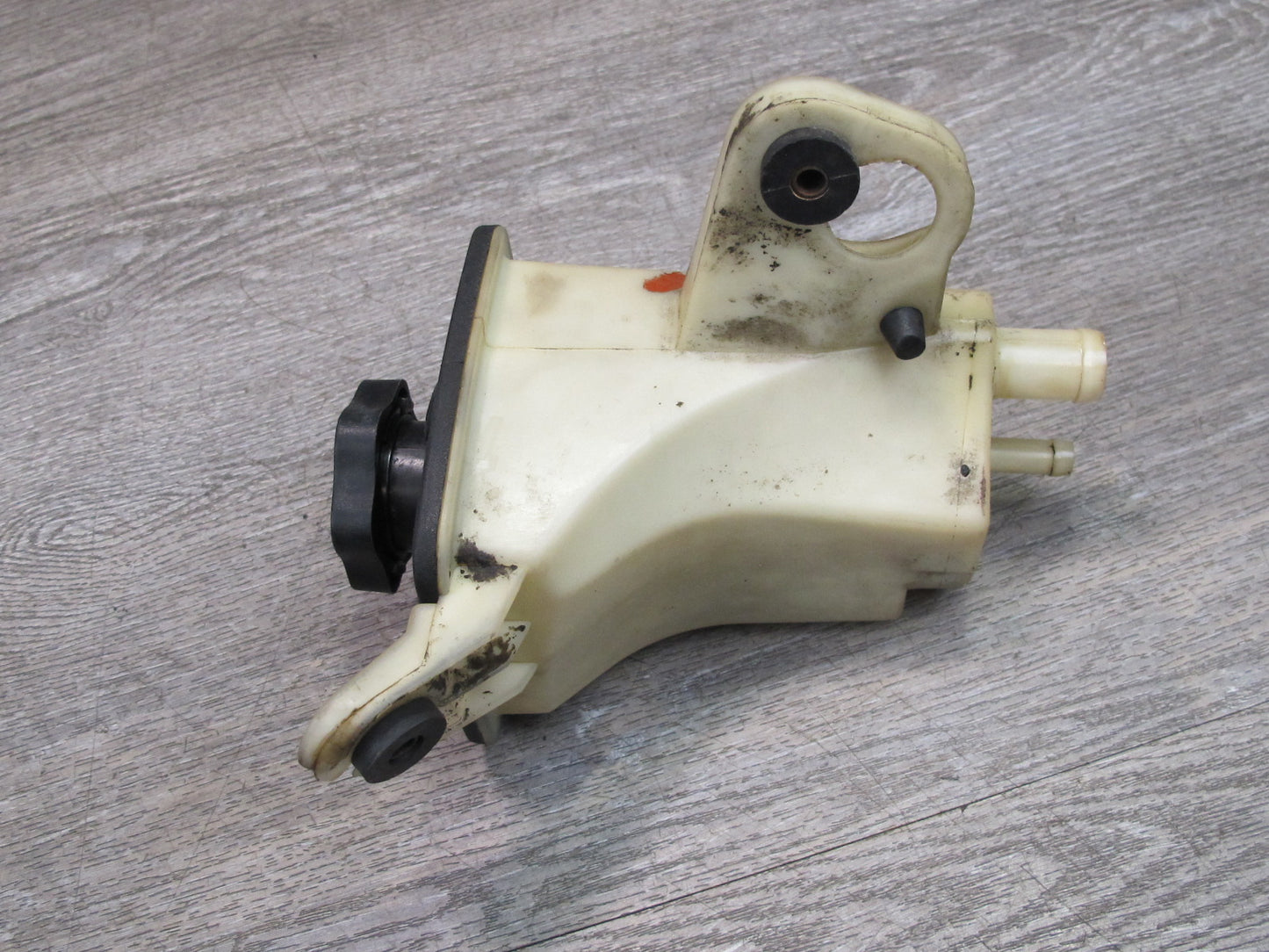 02-05 Ford Thunderbird Engine Coolant Expansion Overflow Reservoir Tank OEM