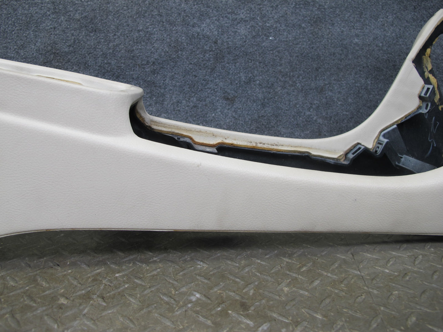 01-03 Lexus UCF30L LS430 Front Center Console Trim Cover Panel Ecru OEM