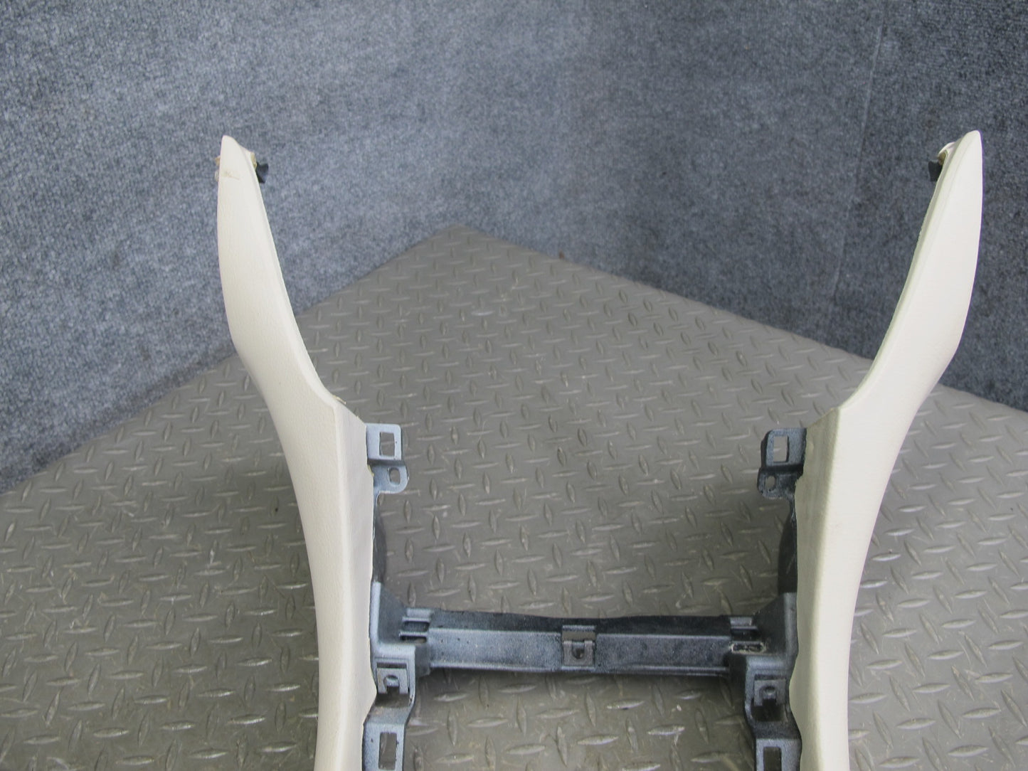 01-03 Lexus UCF30L LS430 Front Center Console Trim Cover Panel Ecru OEM