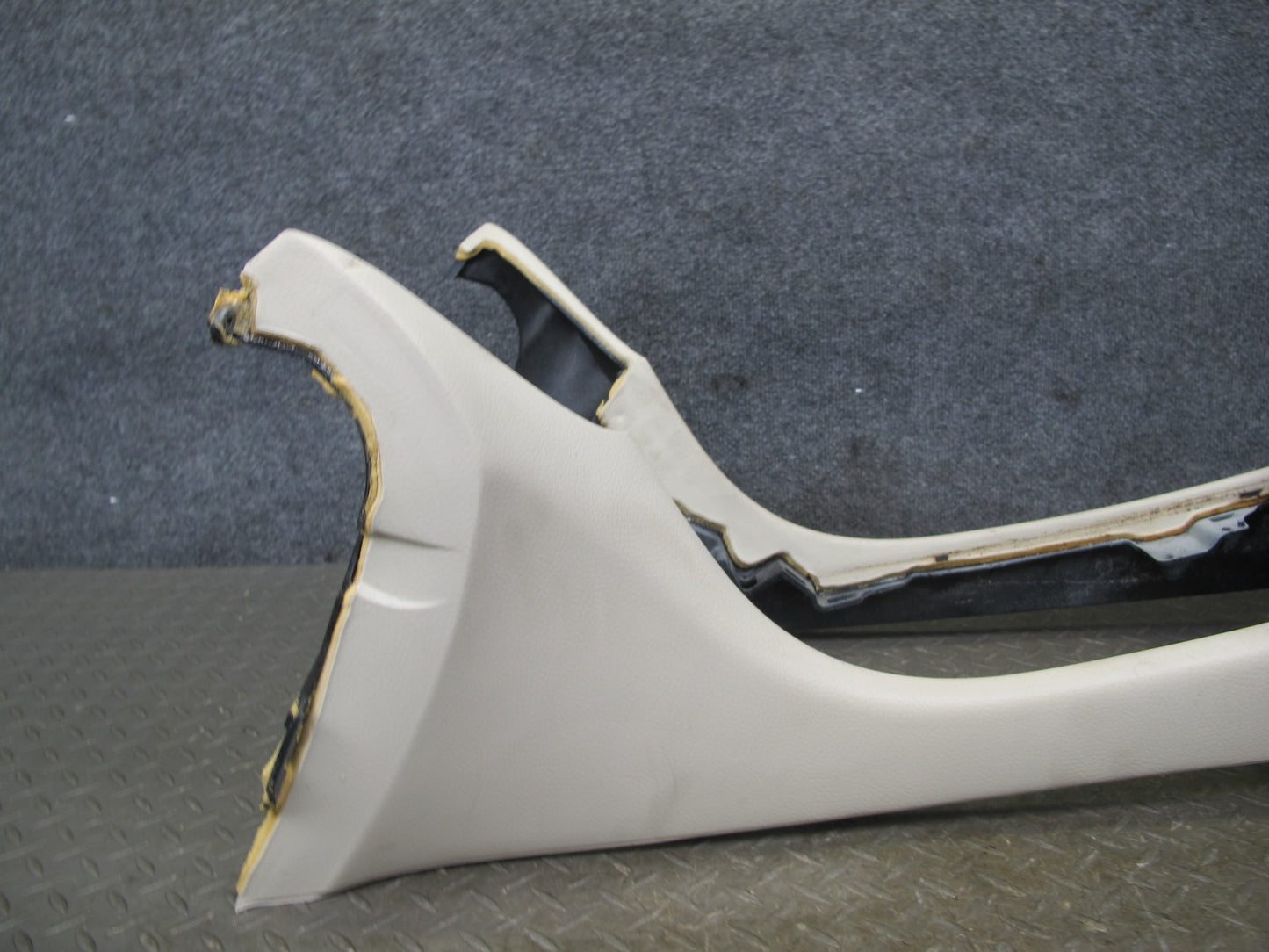 01-03 Lexus UCF30L LS430 Front Center Console Trim Cover Panel Ecru OEM