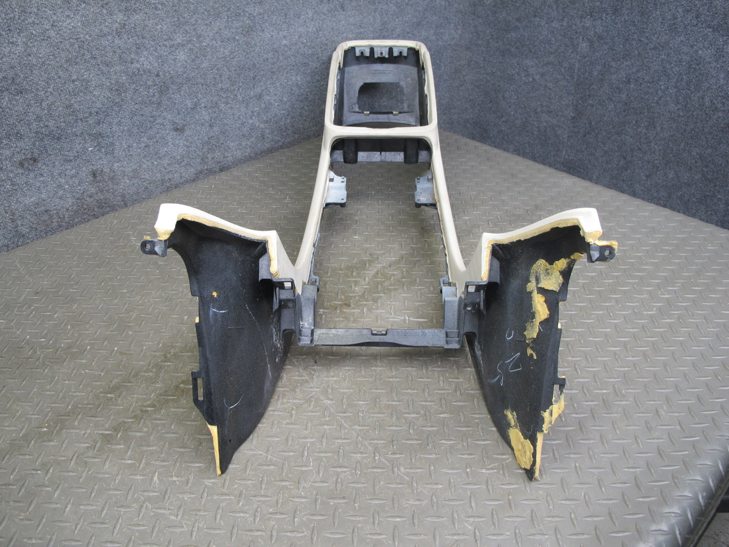 01-03 Lexus UCF30L LS430 Front Center Console Trim Cover Panel Ecru OEM