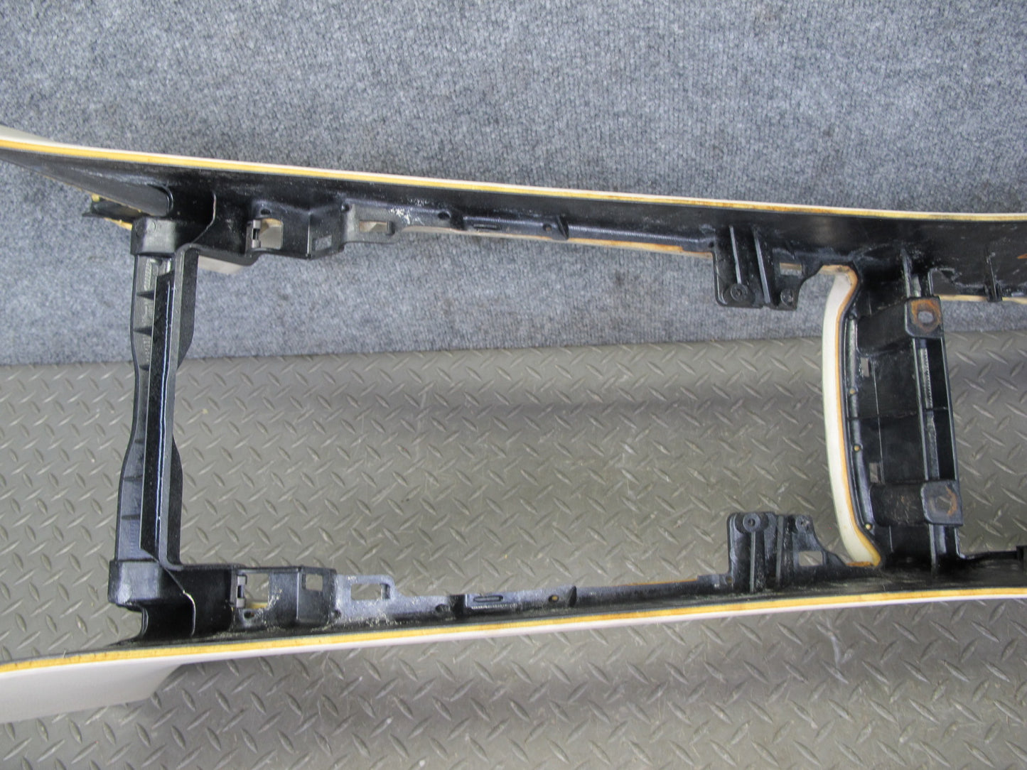 01-03 Lexus UCF30L LS430 Front Center Console Trim Cover Panel Ecru OEM