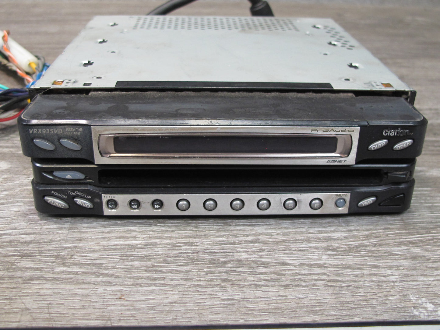 Clarion VRX935VD DVD CD MP3 Player Receiver 7" LCD Monitor w Crossover & Remote