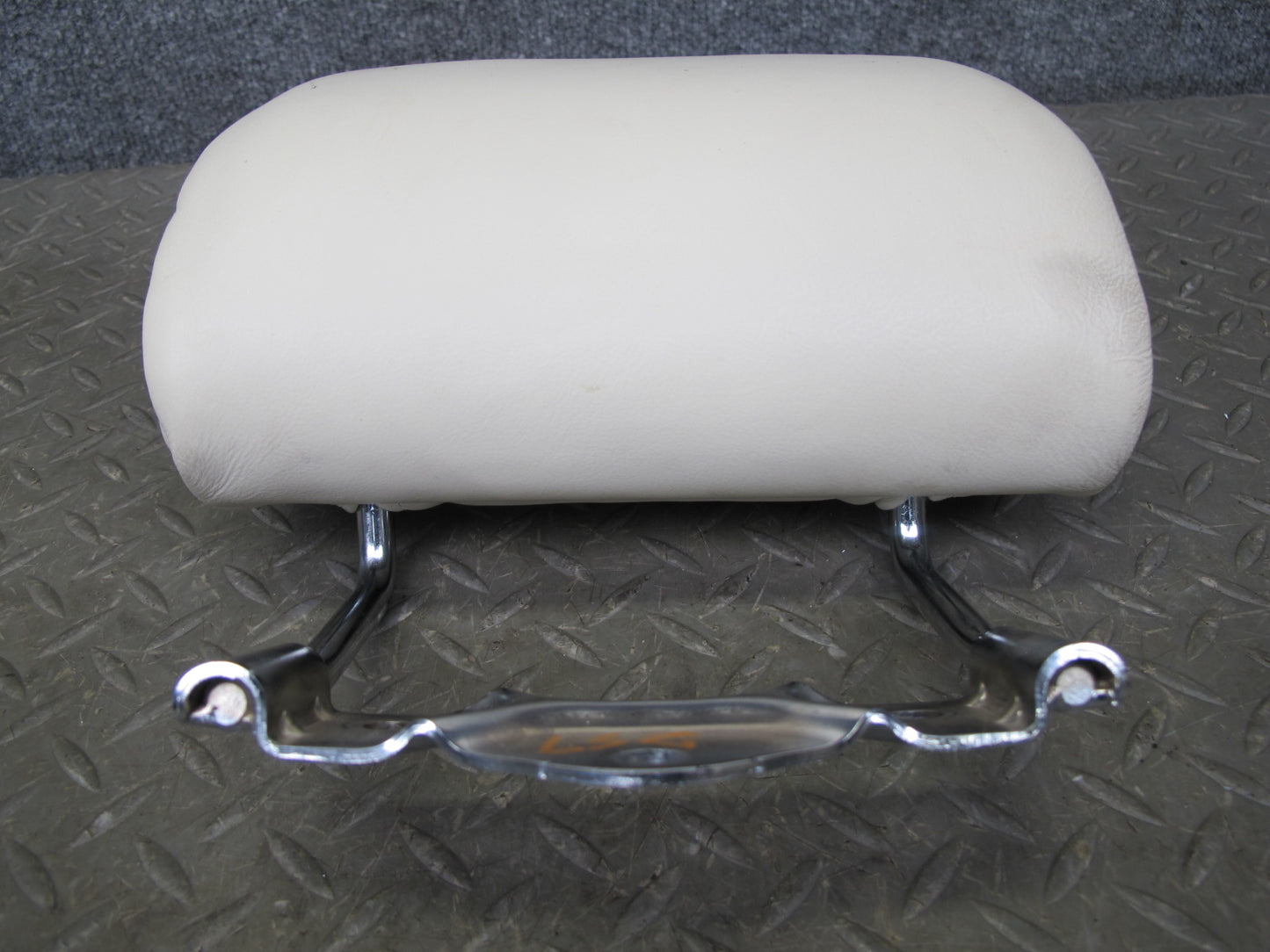 01-03 Lexus LS430 UCF30L Rear Left Right Center Leather Ecru Headrest Set OEM