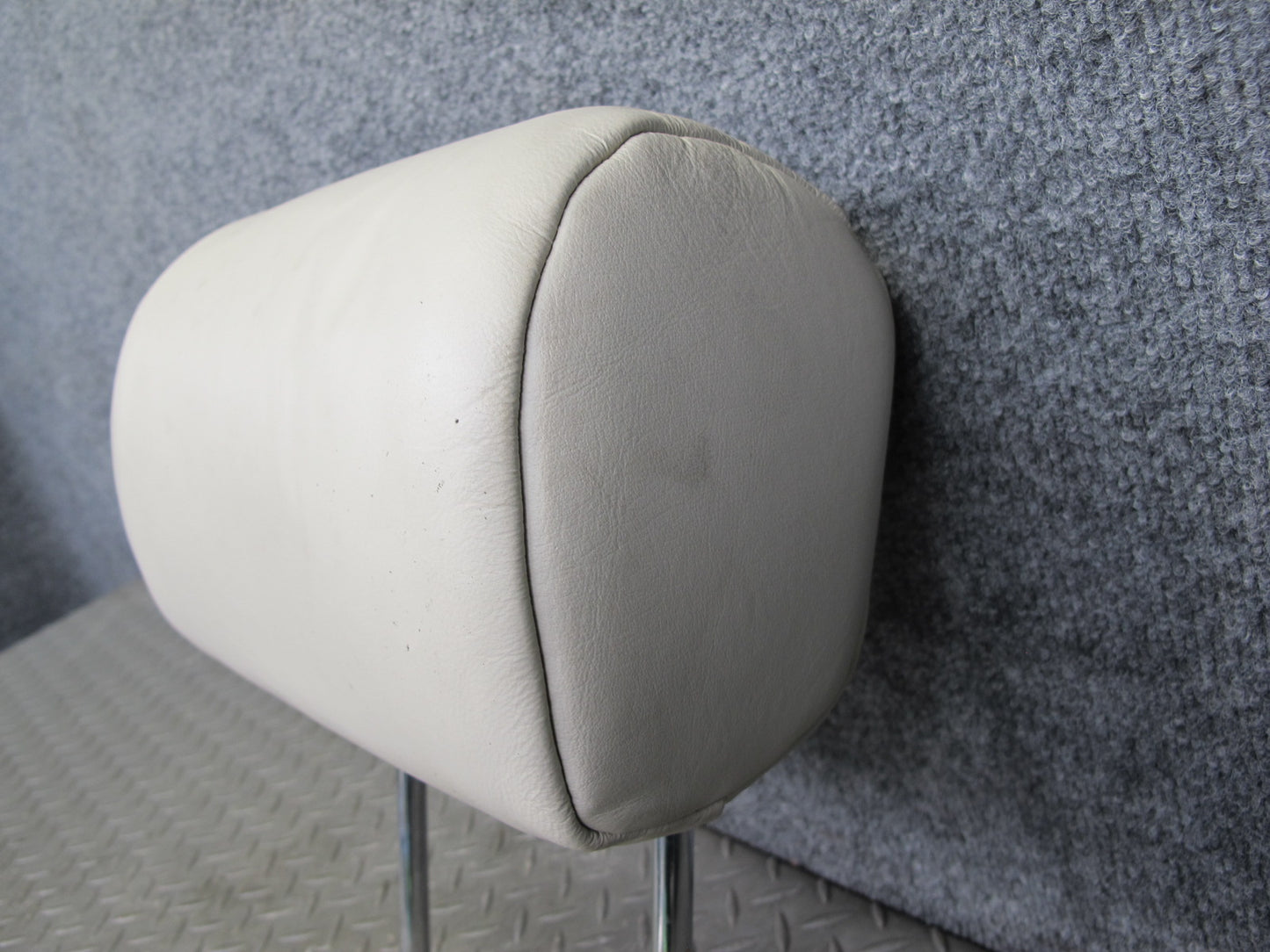 01-03 Lexus LS430 UCF30L Rear Left Right Center Leather Ecru Headrest Set OEM