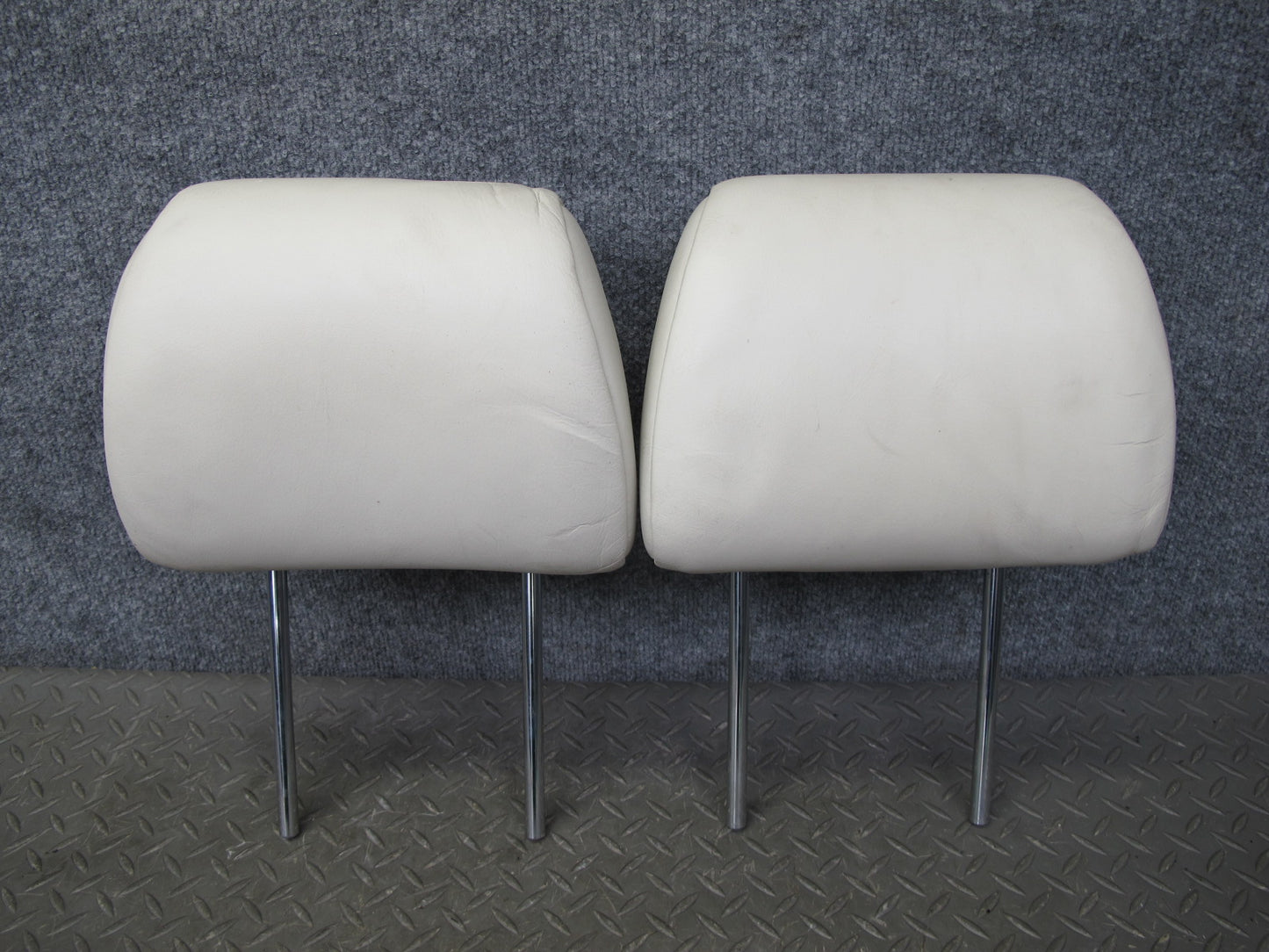 01-03 Lexus LS430 UCF30L Front Left & Right Seat Leather Ecru Headrest Set OEM