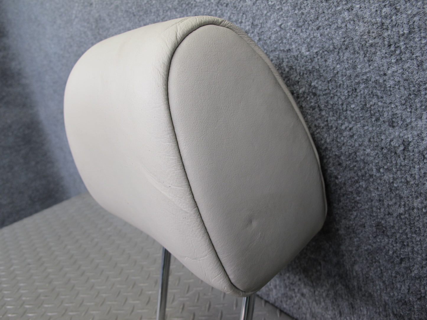 01-03 Lexus LS430 UCF30L Front Left & Right Seat Leather Ecru Headrest Set OEM