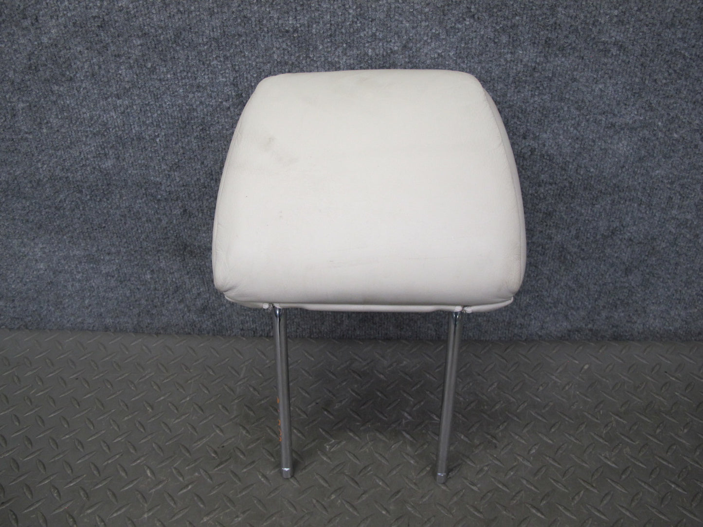 01-03 Lexus LS430 UCF30L Front Left & Right Seat Leather Ecru Headrest Set OEM