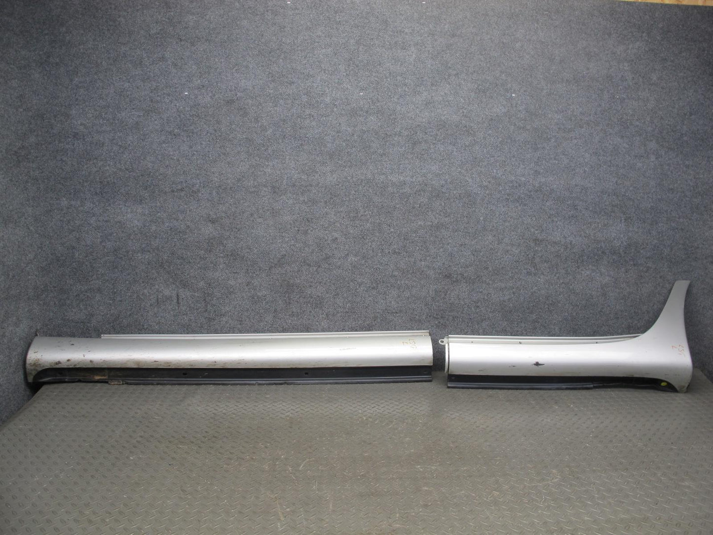 01-03 Lexus LS430 UCF30L Front & Rear Left Side Skirt Rocker Panel Set OEM