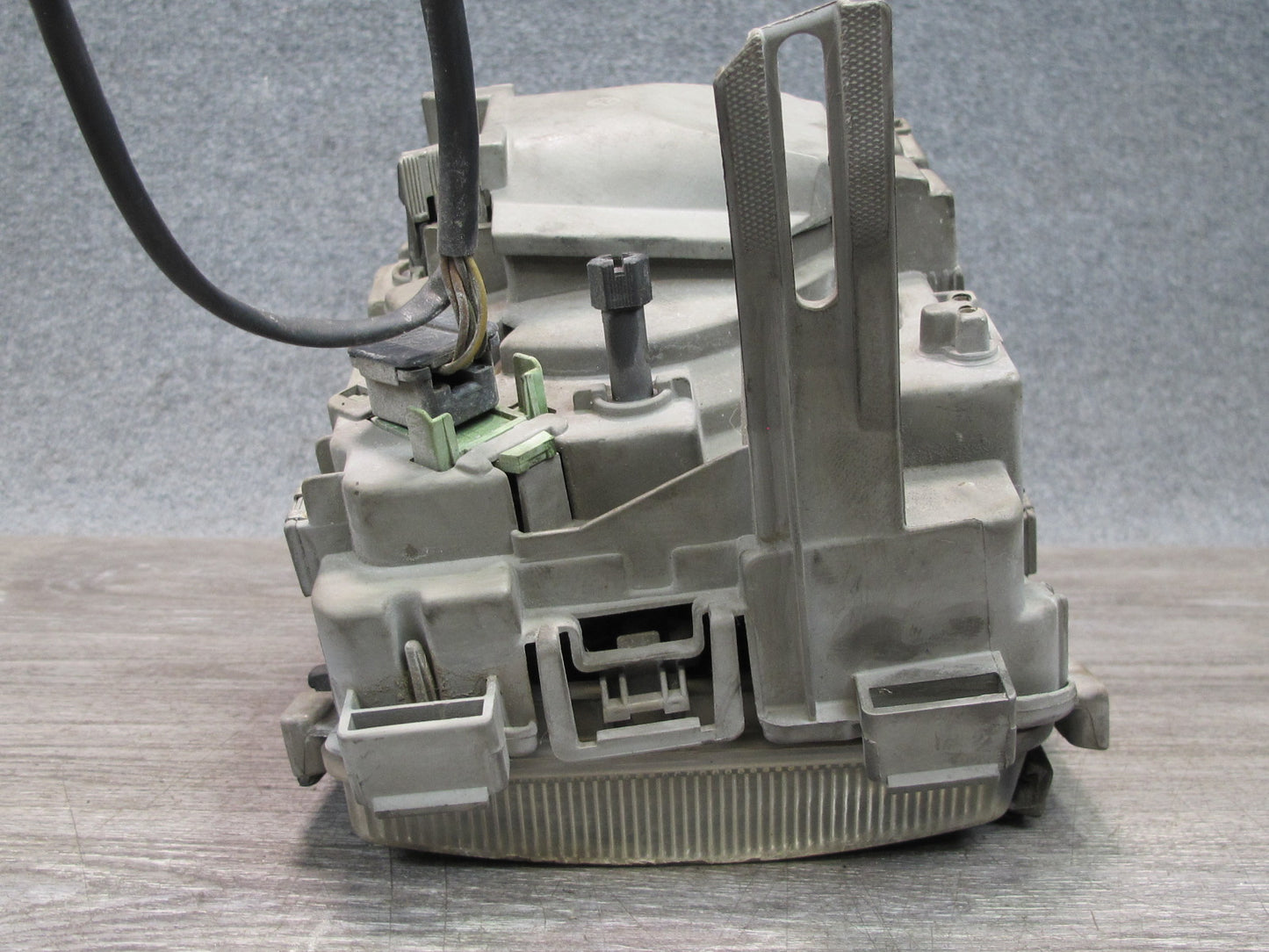 86-91 Mercedes W126 C126 Coupe Front Left Halogen Headlight Lamp OEM