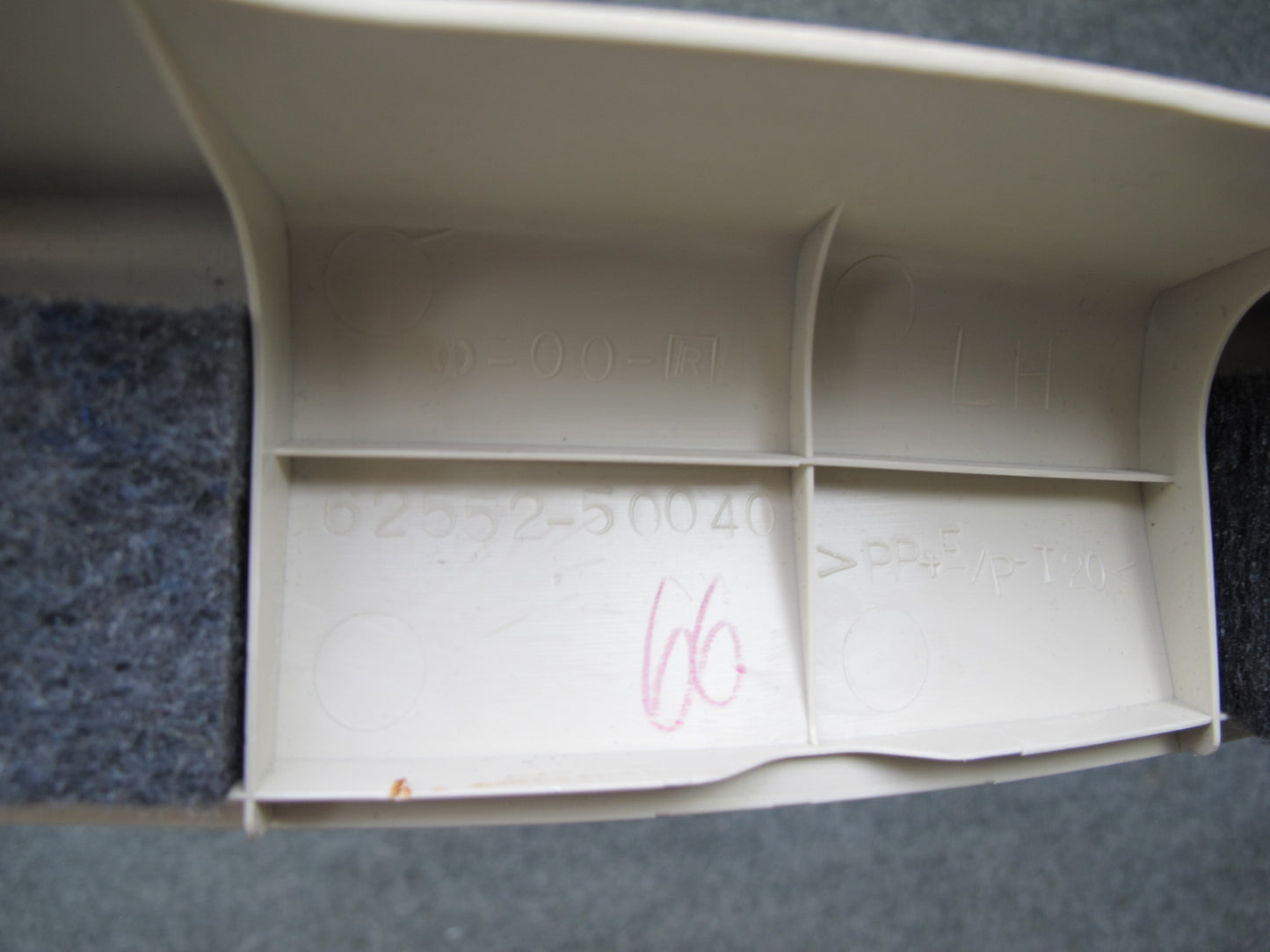 01-06 Lexus LS430 UCF30L Set of 2 Rear Quarter Lower Pillar Trim Panel Ecru OEM