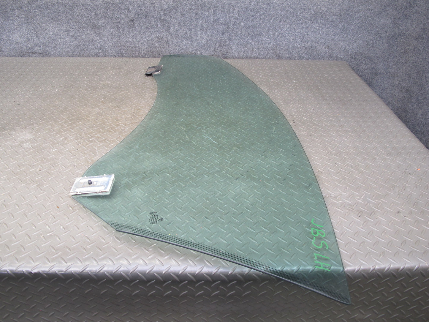 2006-2010 BMW E64 6-SERIES Convertible Left Door Glass Window