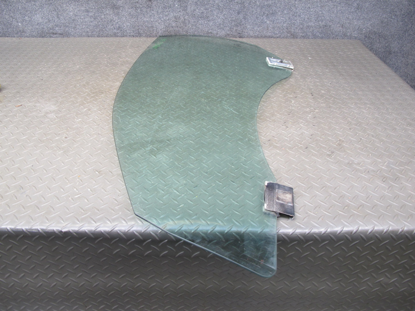 2006-2010 BMW E64 6-SERIES Convertible Left Door Glass Window