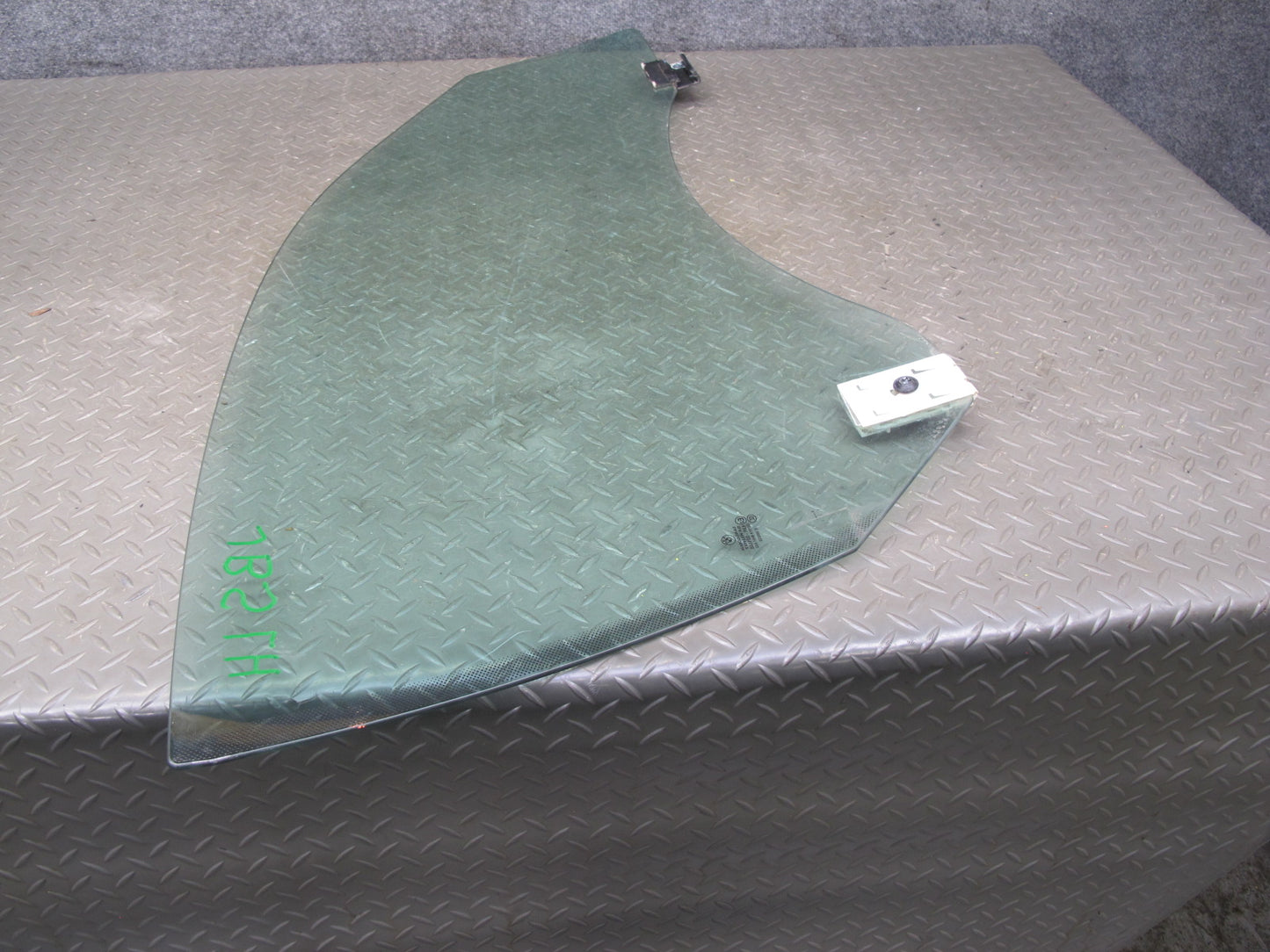 2006-2010 BMW E64 6-SERIES Convertible Left Door Glass Window