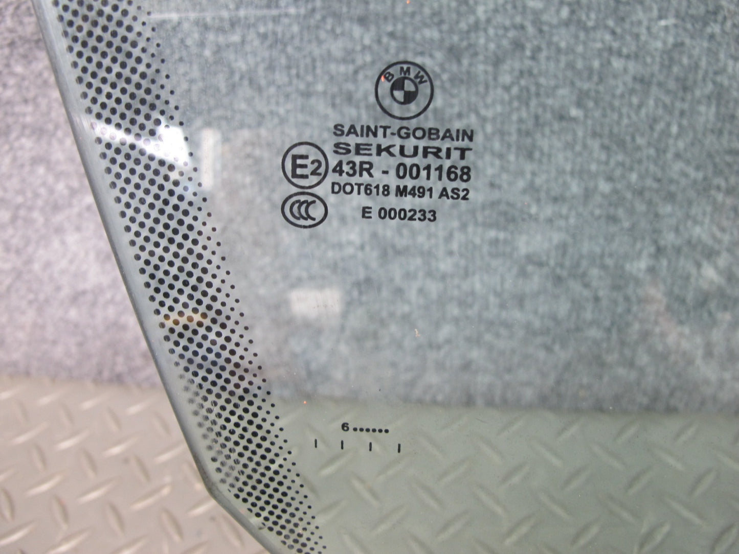2006-2010 BMW E64 6-SERIES Convertible Right Door Glass Window