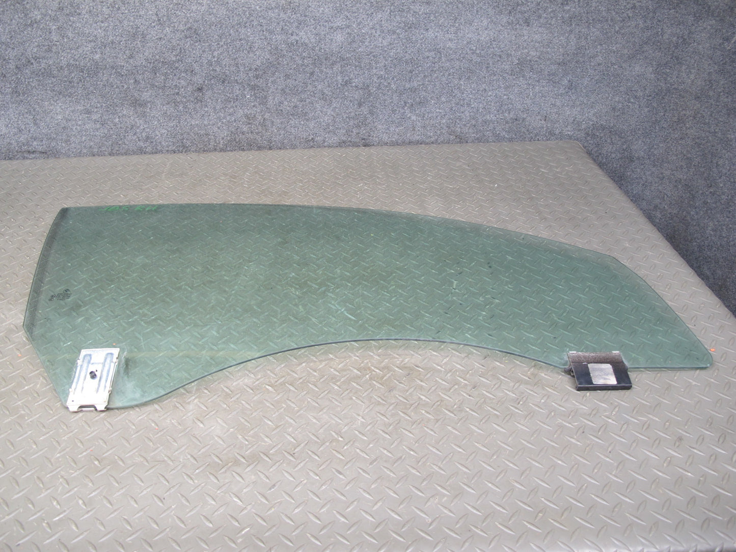 2006-2010 BMW E64 6-SERIES Convertible Right Door Glass Window