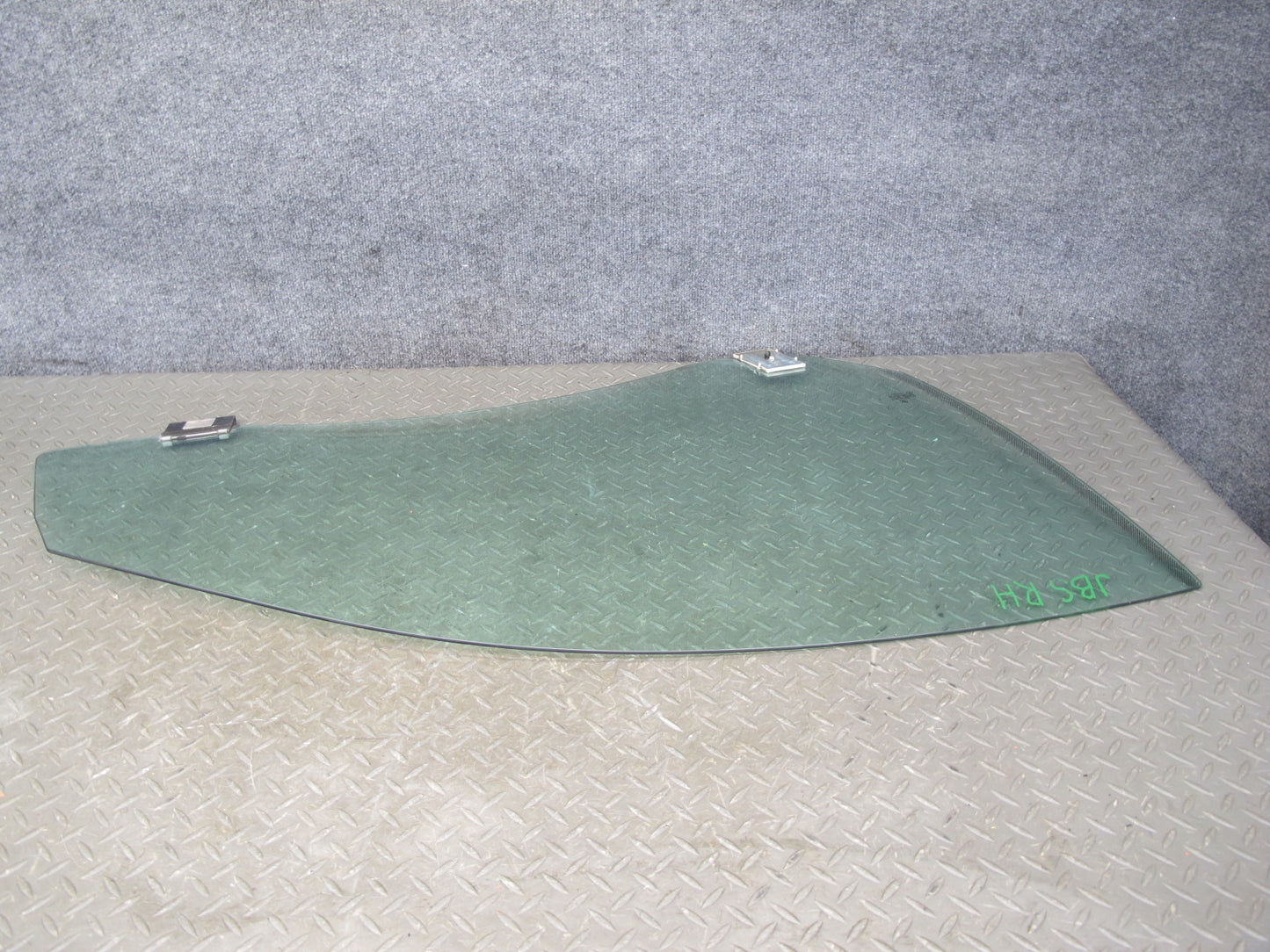 2006-2010 BMW E64 6-SERIES Convertible Right Door Glass Window