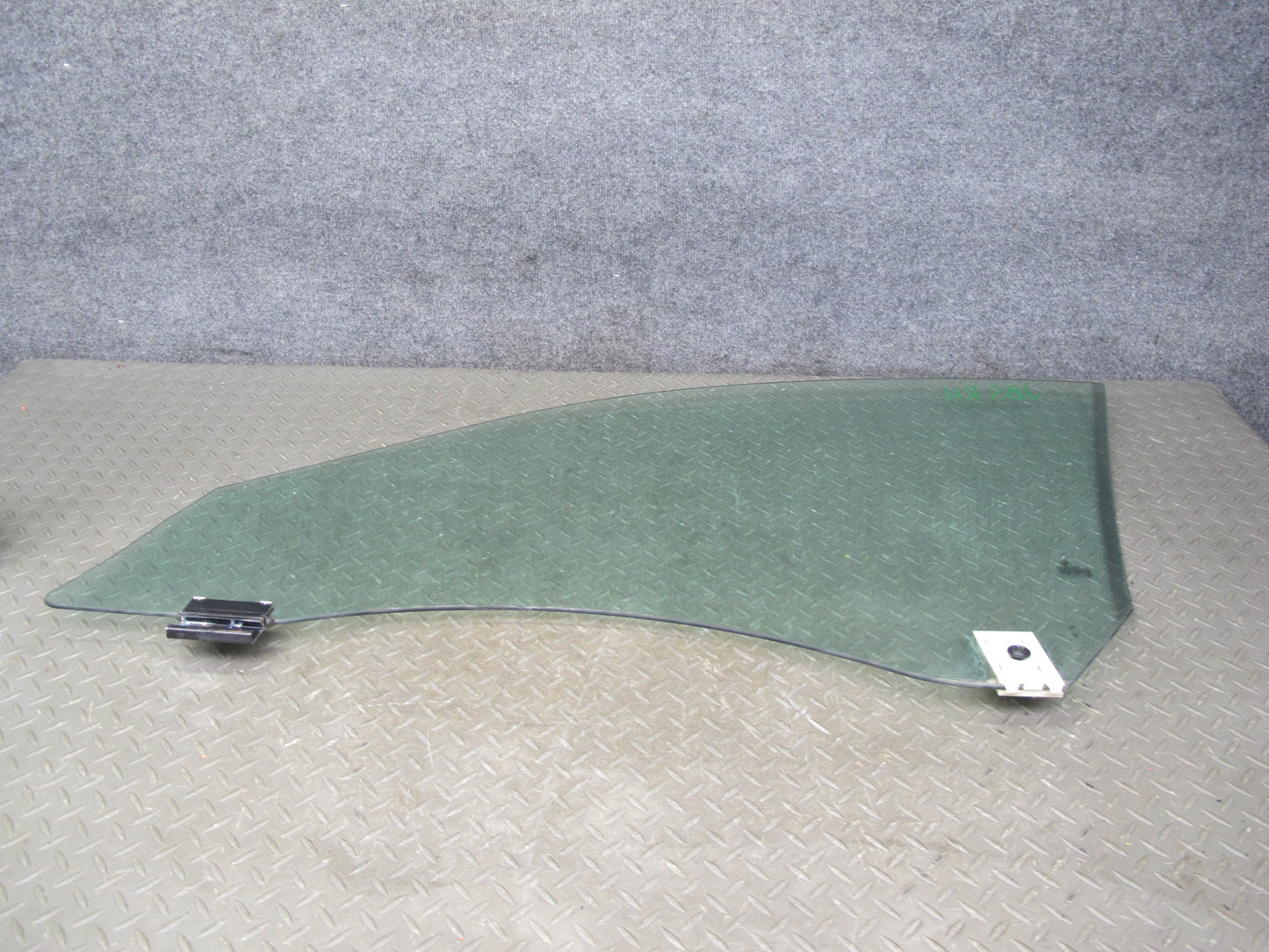 2006-2010 BMW E64 6-SERIES Convertible Right Door Glass Window