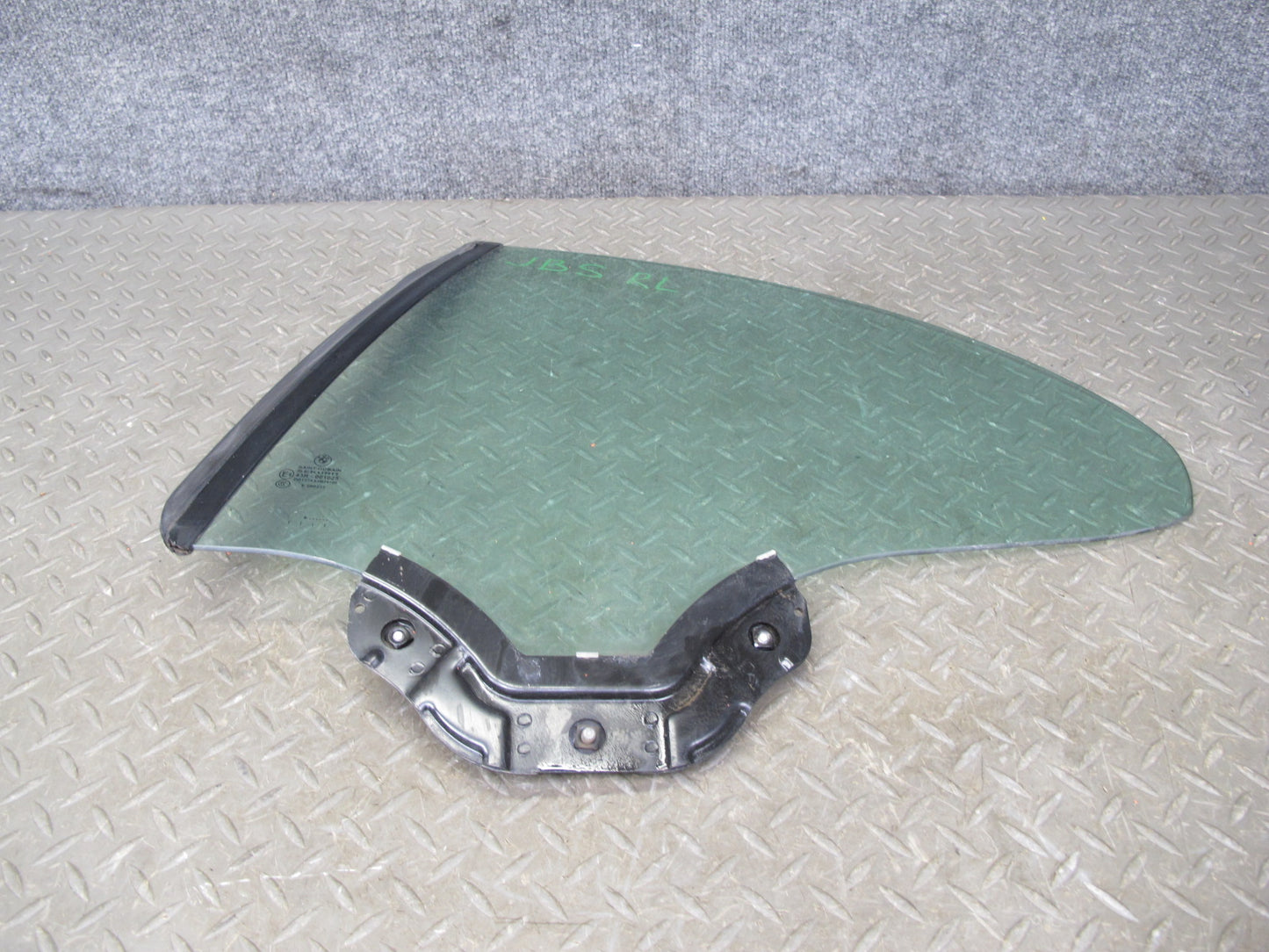 2006-2010 BMW E64 6-SERIES Convertible Rear Left Quarter Glass Window