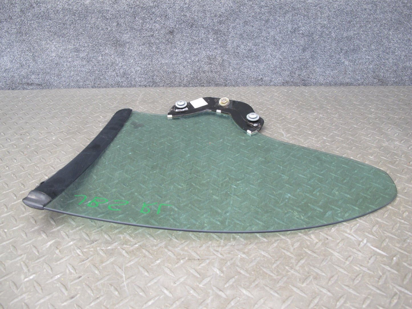 2006-2010 BMW E64 6-SERIES Convertible Rear Left Quarter Glass Window