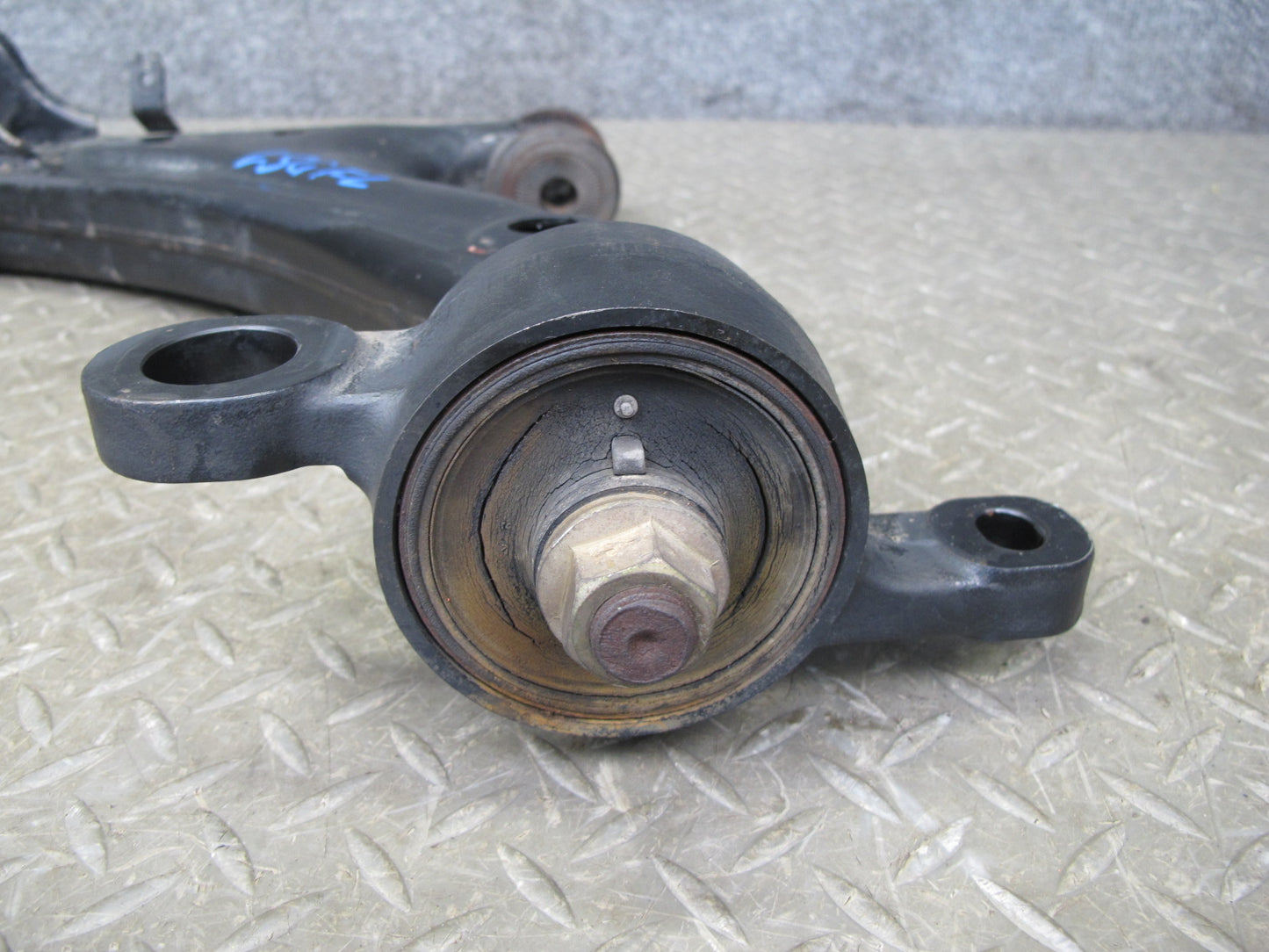 01-06 Lexus LS430 UCF30L Set of 2 Front Left Upper & Lower Control Arm OEM