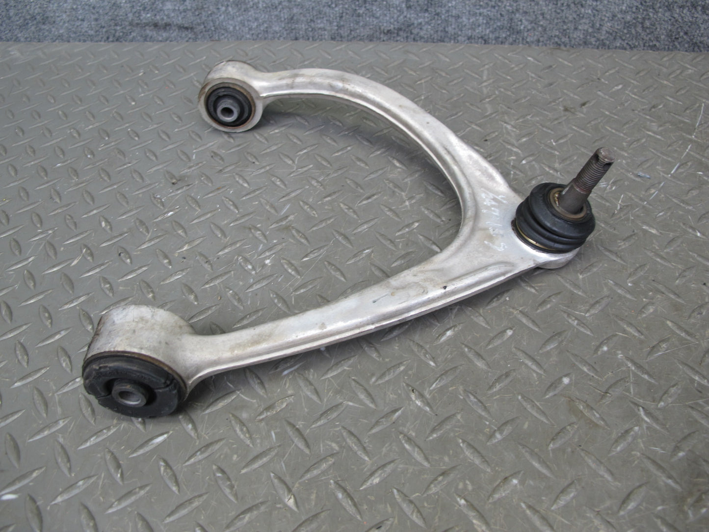 01-06 Lexus LS430 UCF30L Set of 2 Front Left Upper & Lower Control Arm OEM