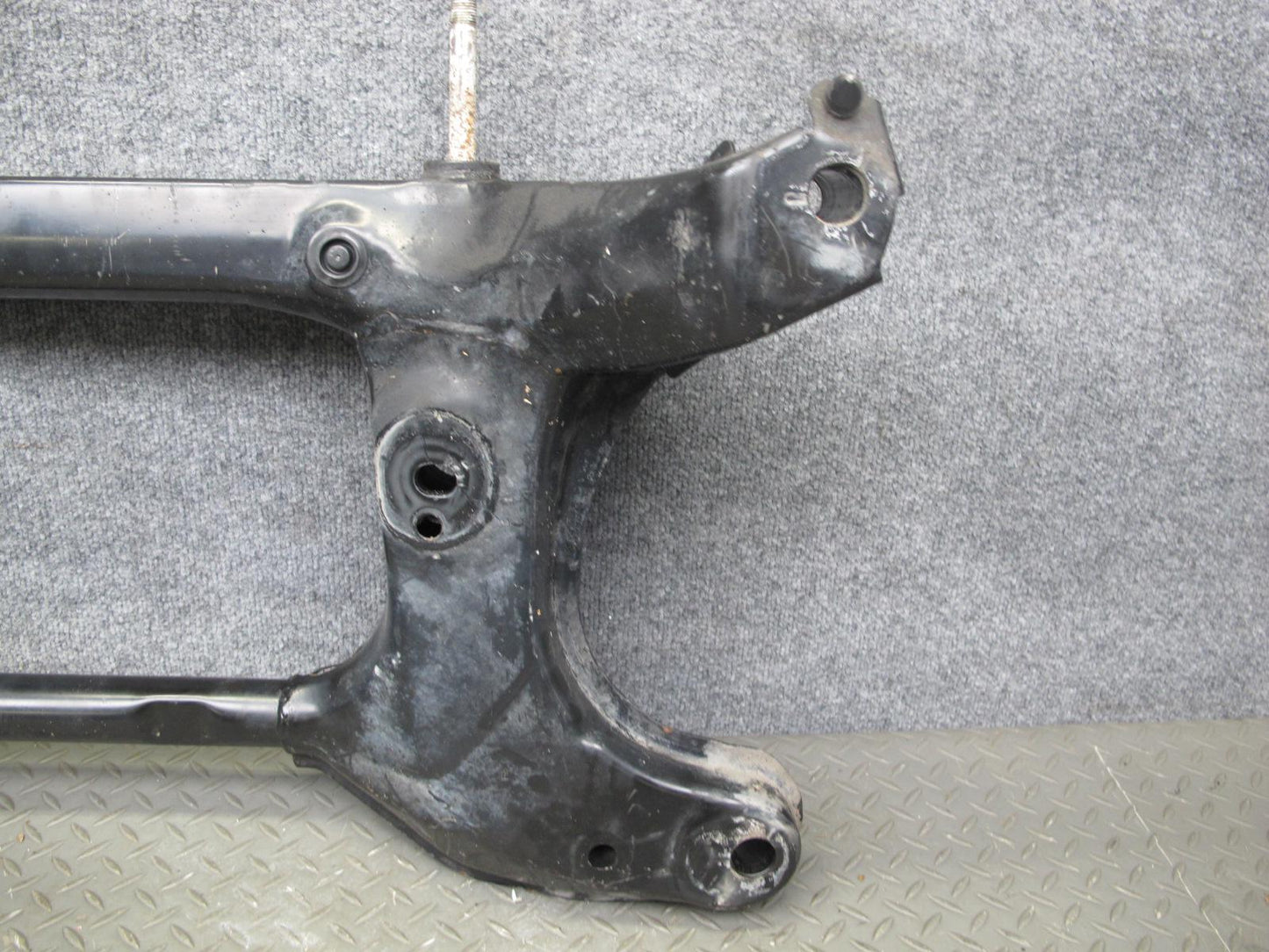 01-03 Lexus LS430 UCF30L Front Suspension Sub Frame Crossmember Cradle OEM