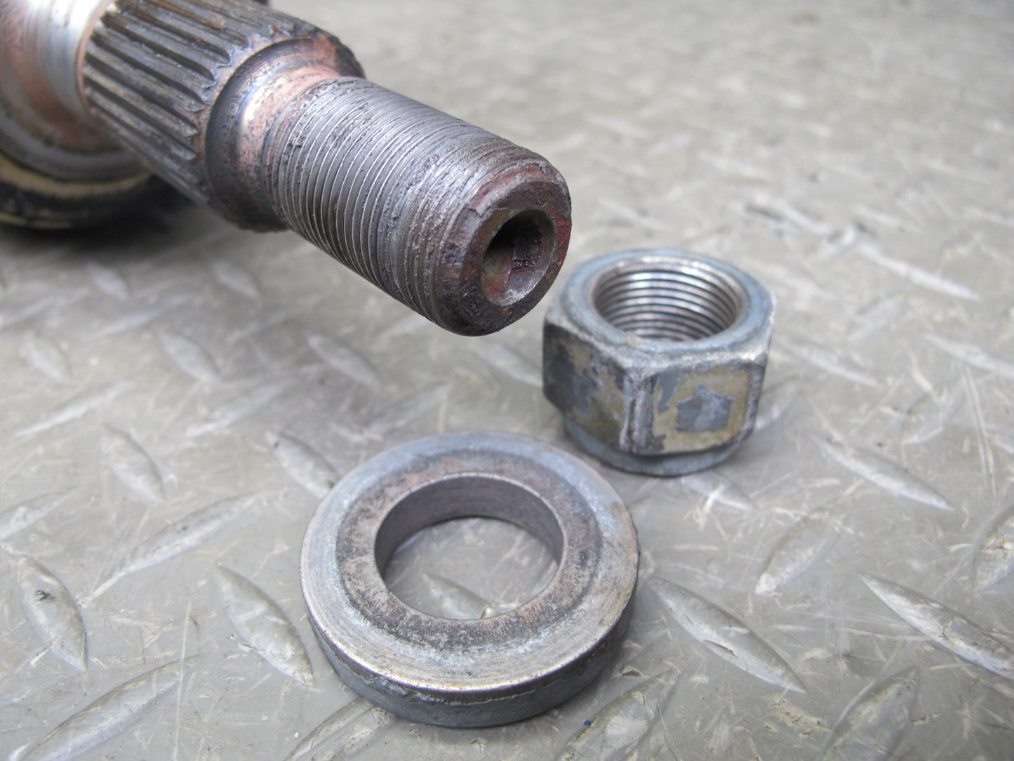 1983-1986 Porsche 928 S A/T Rear Left or Right Side Suspension Axle Shaft