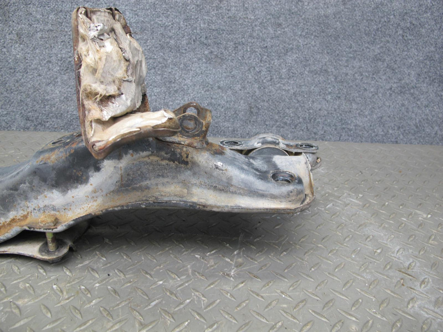 1983-1991 Porsche 928 S Front Engine Sub Frame Suspension Crossmember Carrier