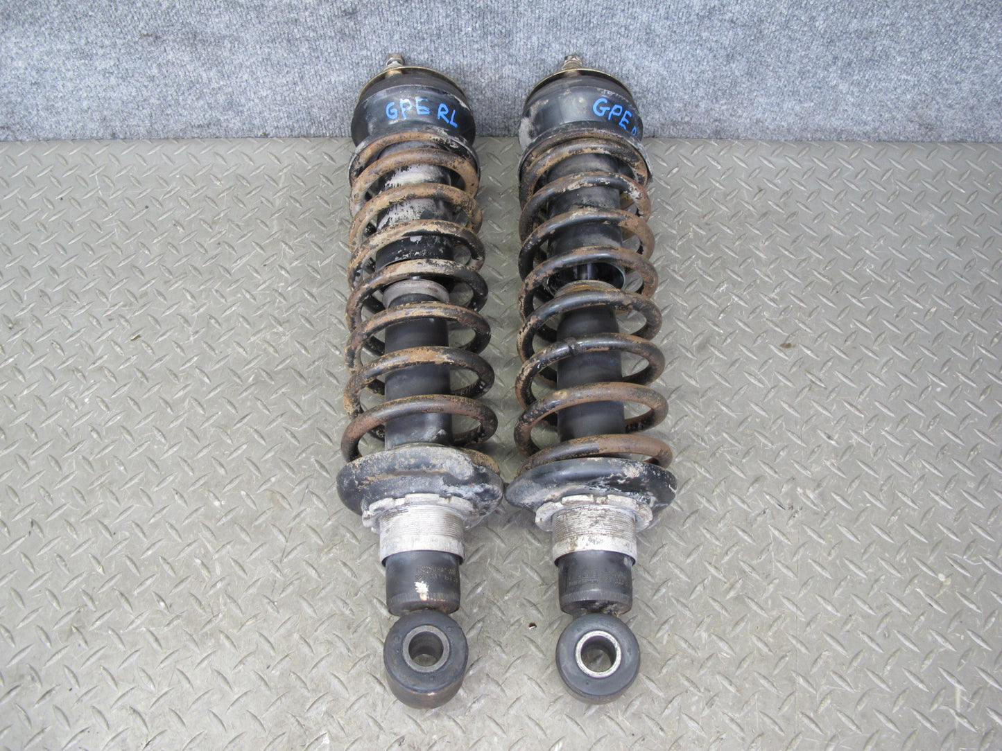 1983-1986 Porsche 928 S Rear Right Left Side Shock Strut Absorber W/ Spring Set
