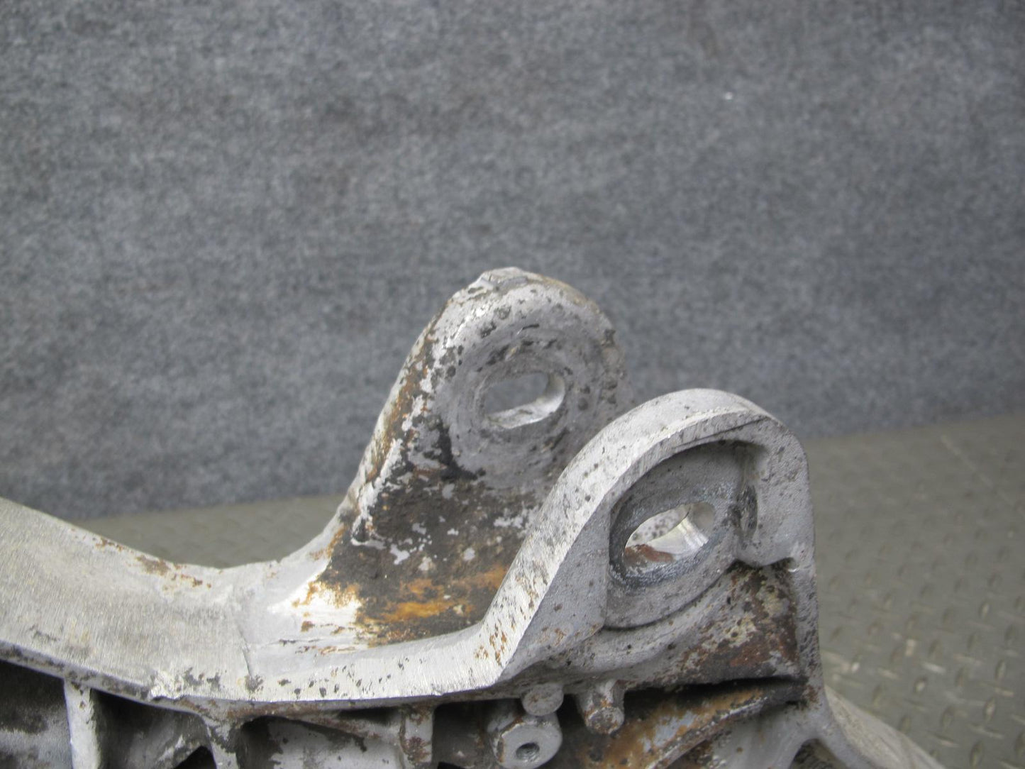 1983-1995 Porsche 928 S A/T Rear Engine Sub Frame Suspension Crossmember Carrier